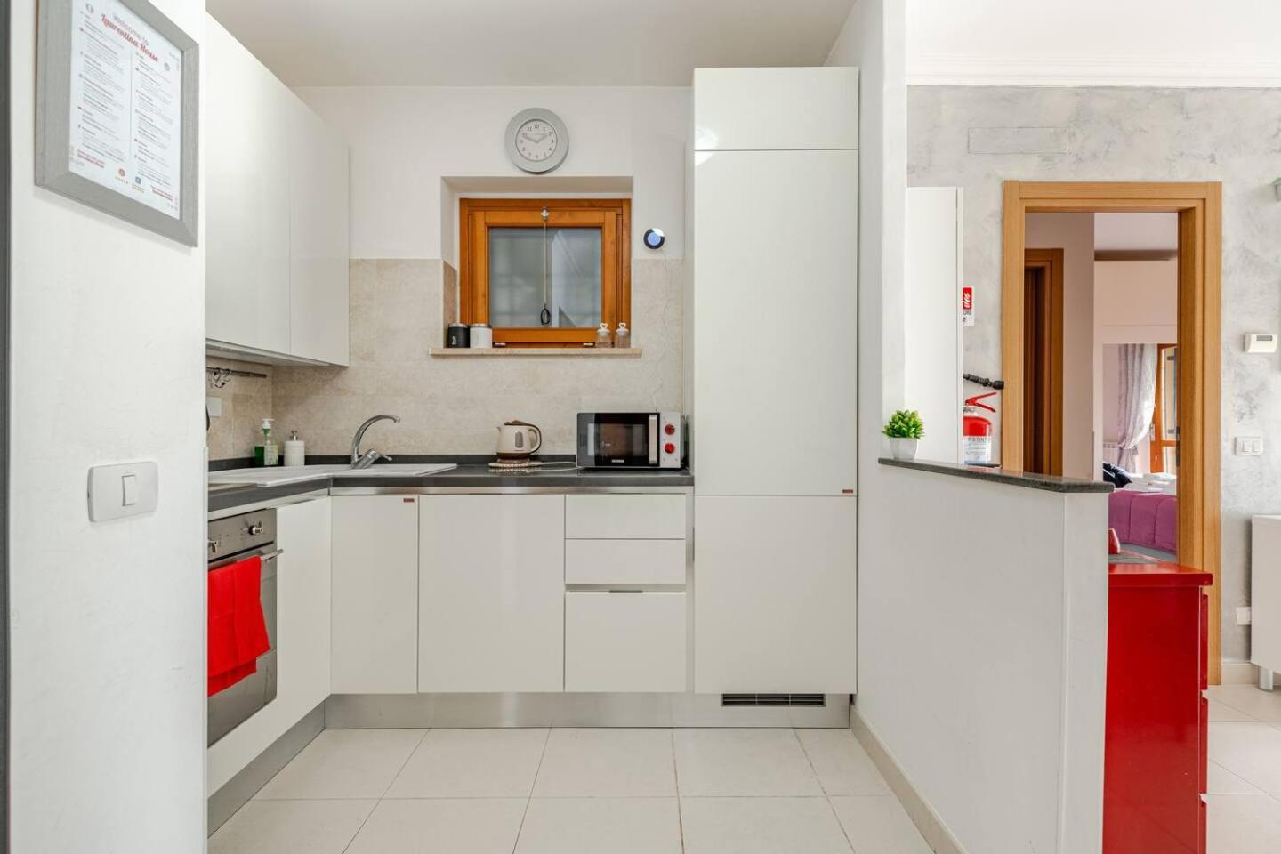Laurentina House, Accogliente Bilocale A Sud Roma