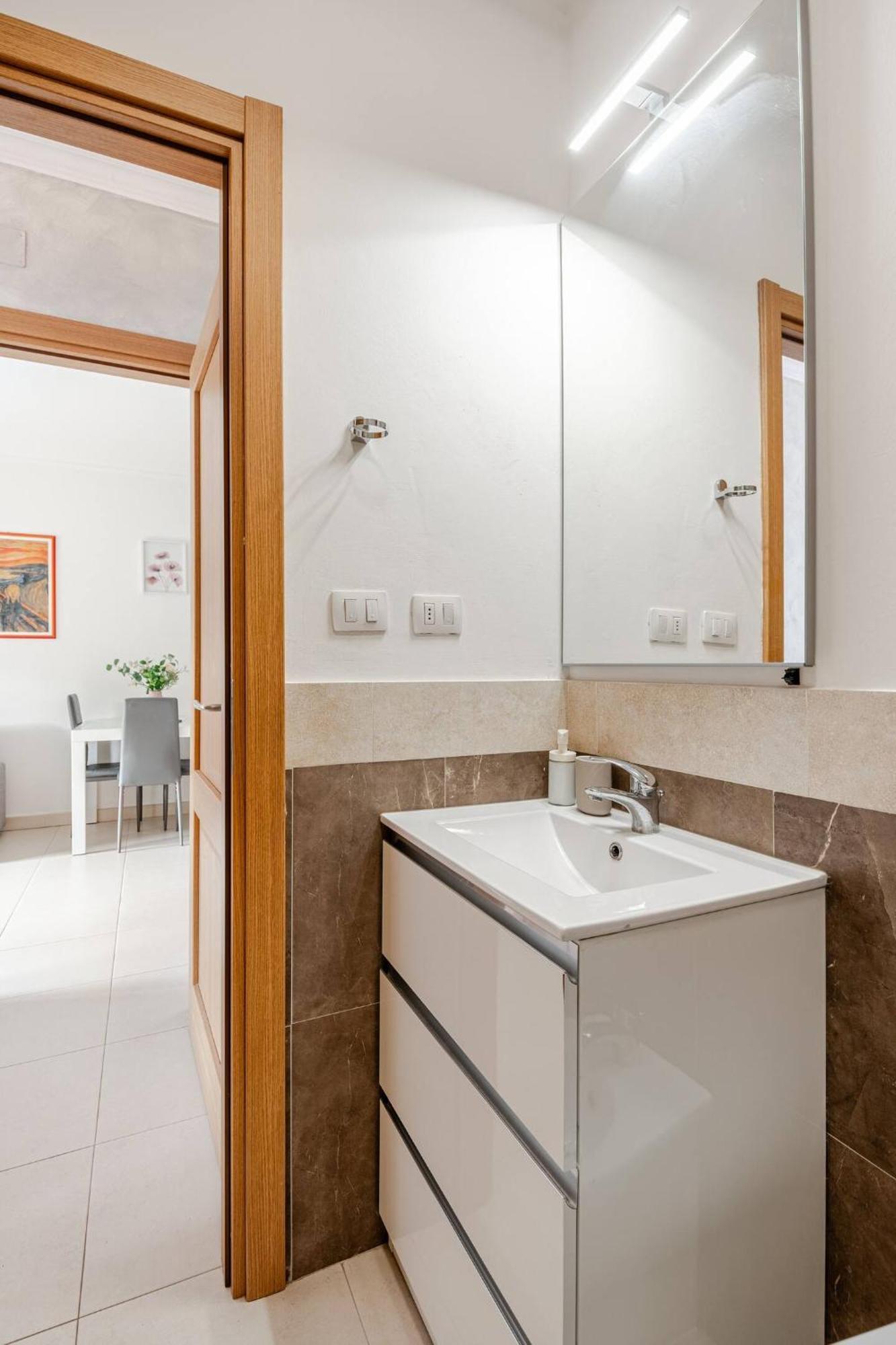 Laurentina House, Accogliente Bilocale A Sud Appartamento