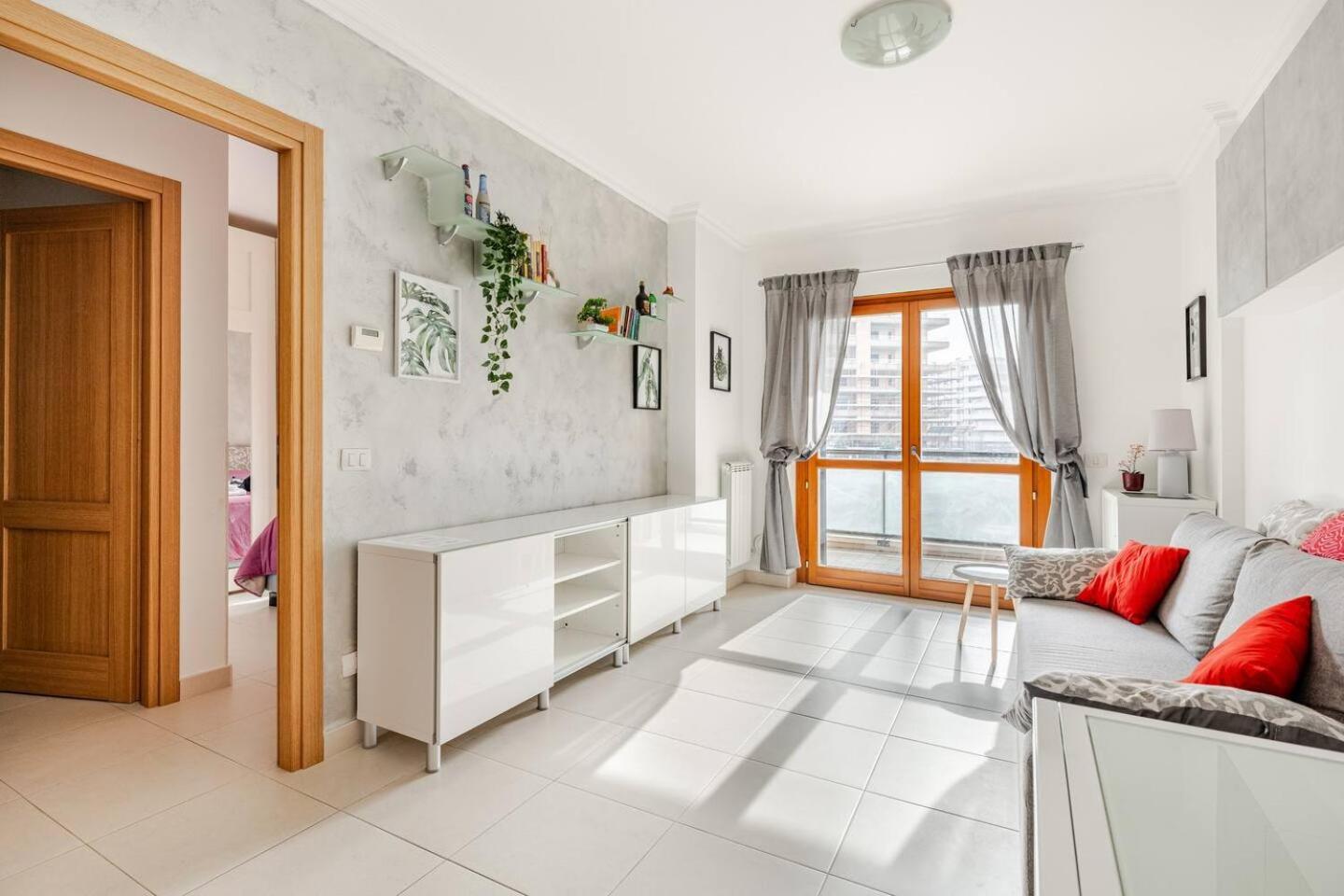 Appartamento Laurentina House, Accogliente Bilocale A Sud