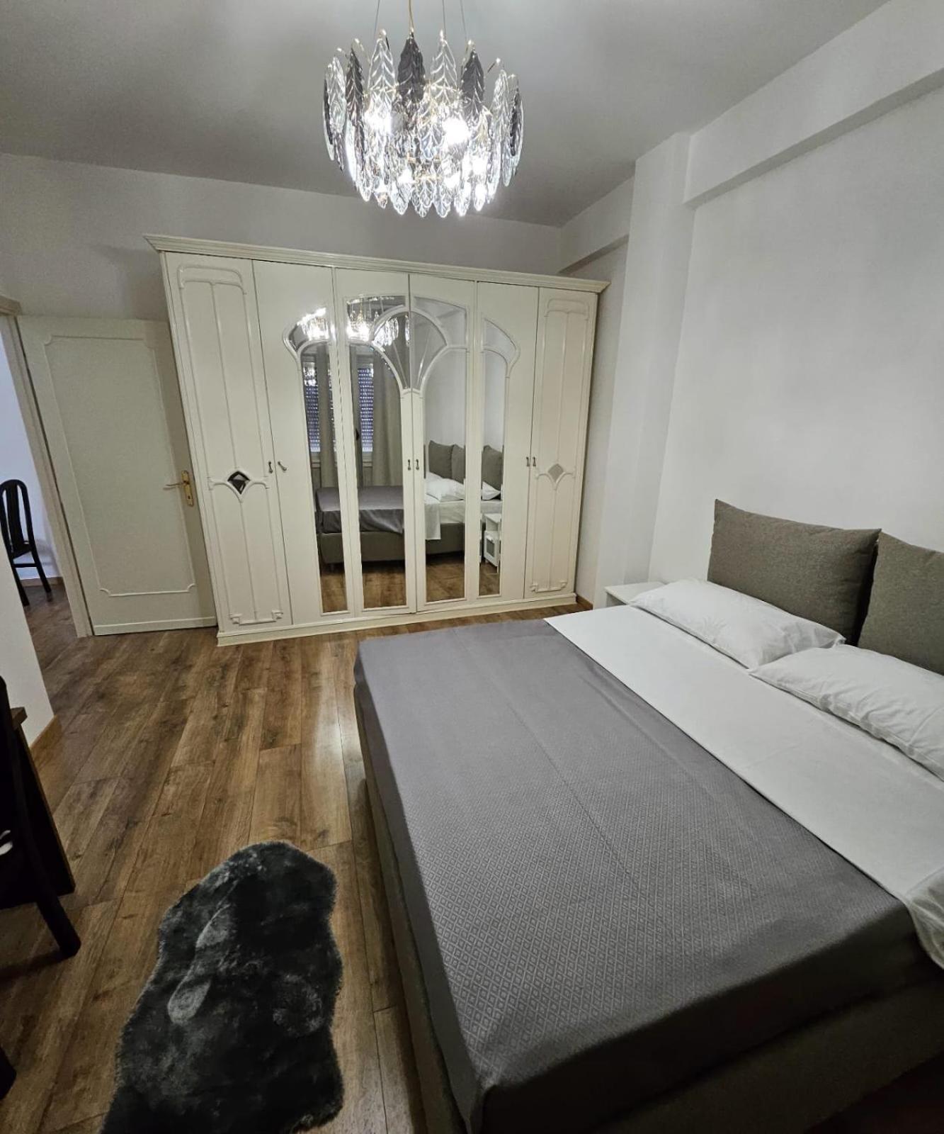 Simone House Roma