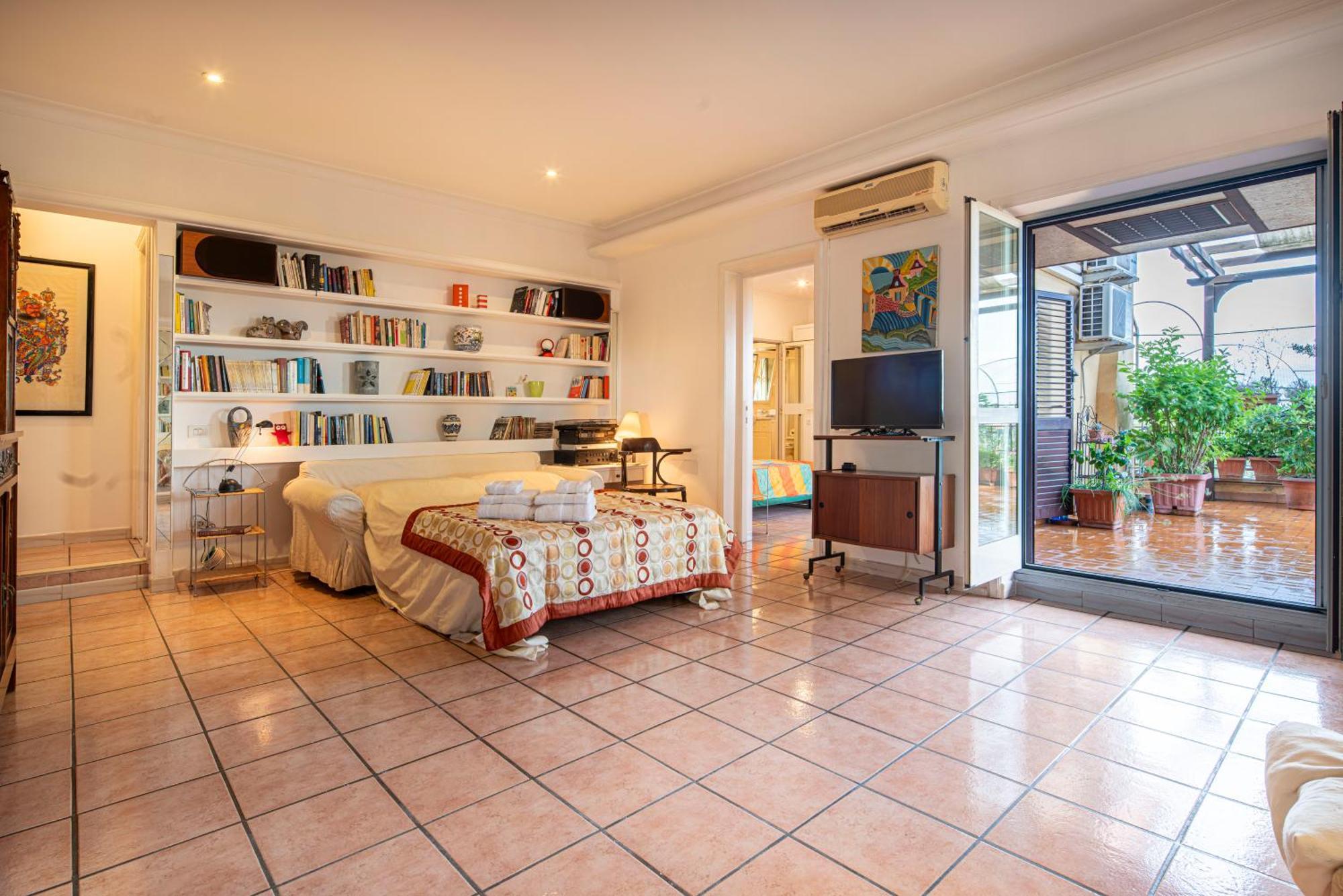Big Terrace Grand House - New