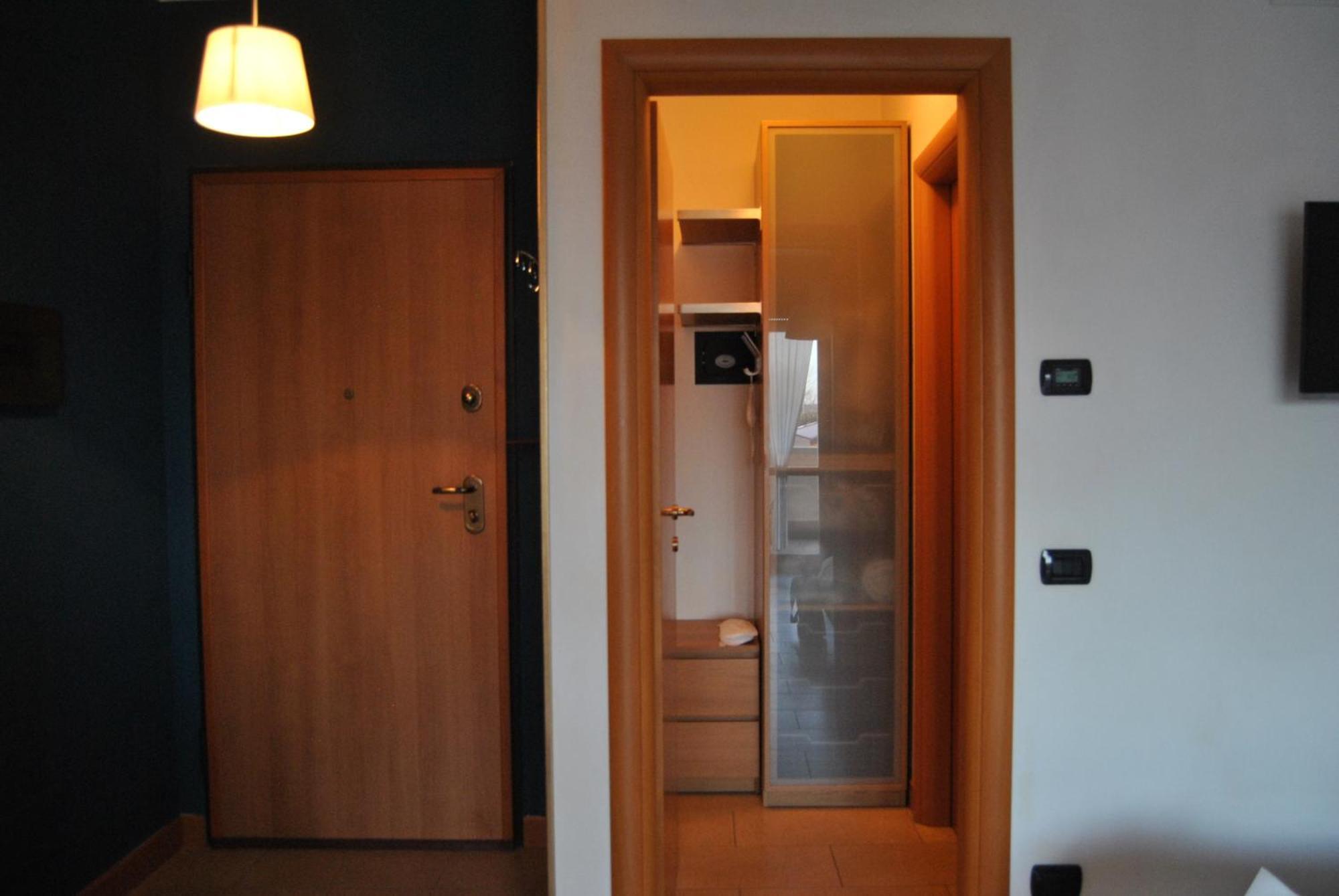 Porta Di Appartamento
