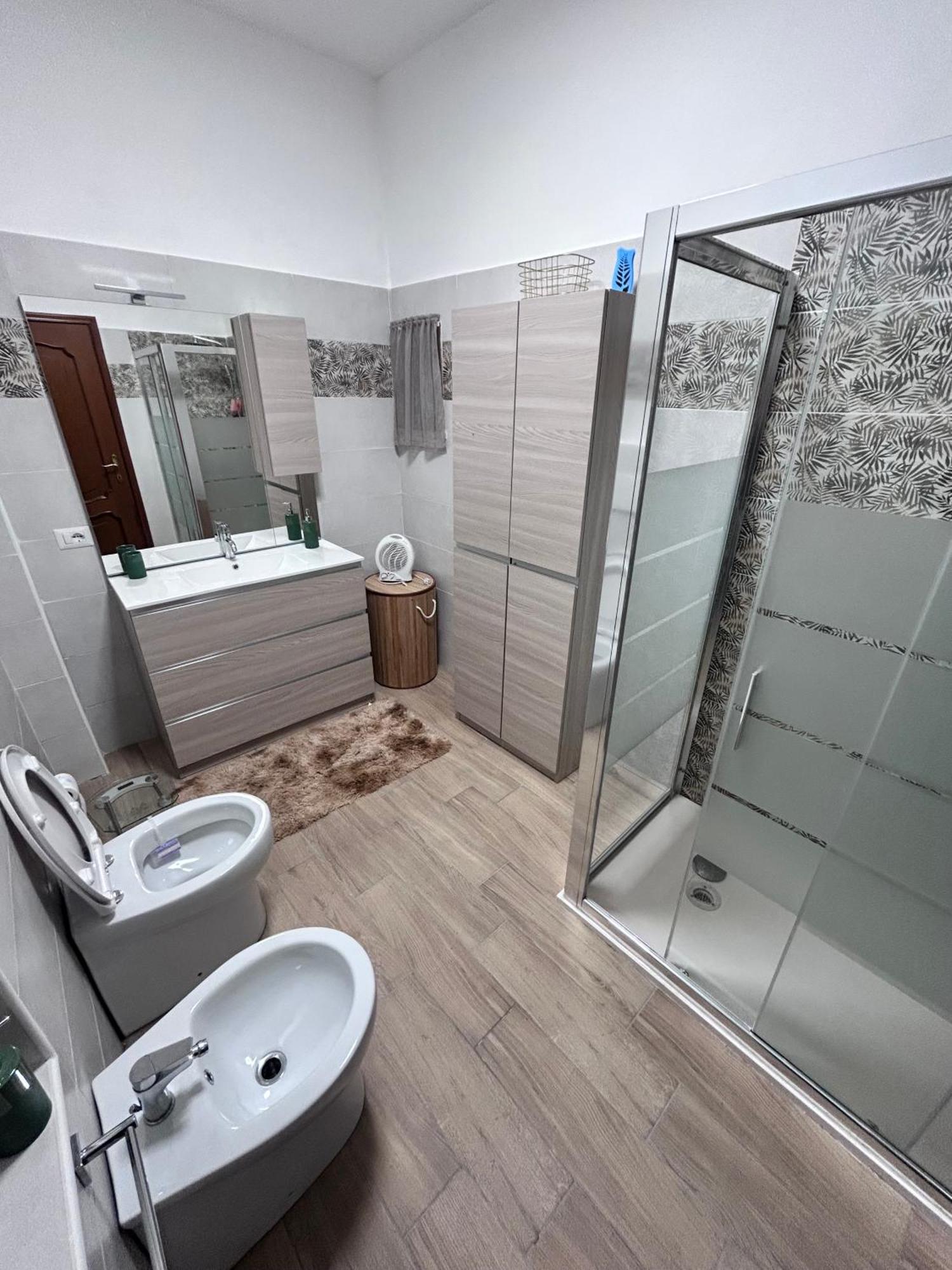 Realty Company Arenula Appartamento *