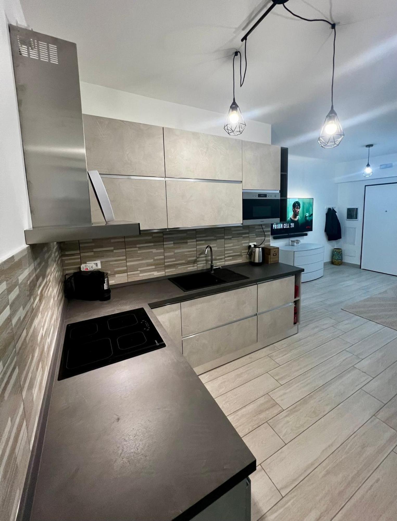 Apartamento Elegant & Spacious 2br 2ba Unit With Private Patio *
