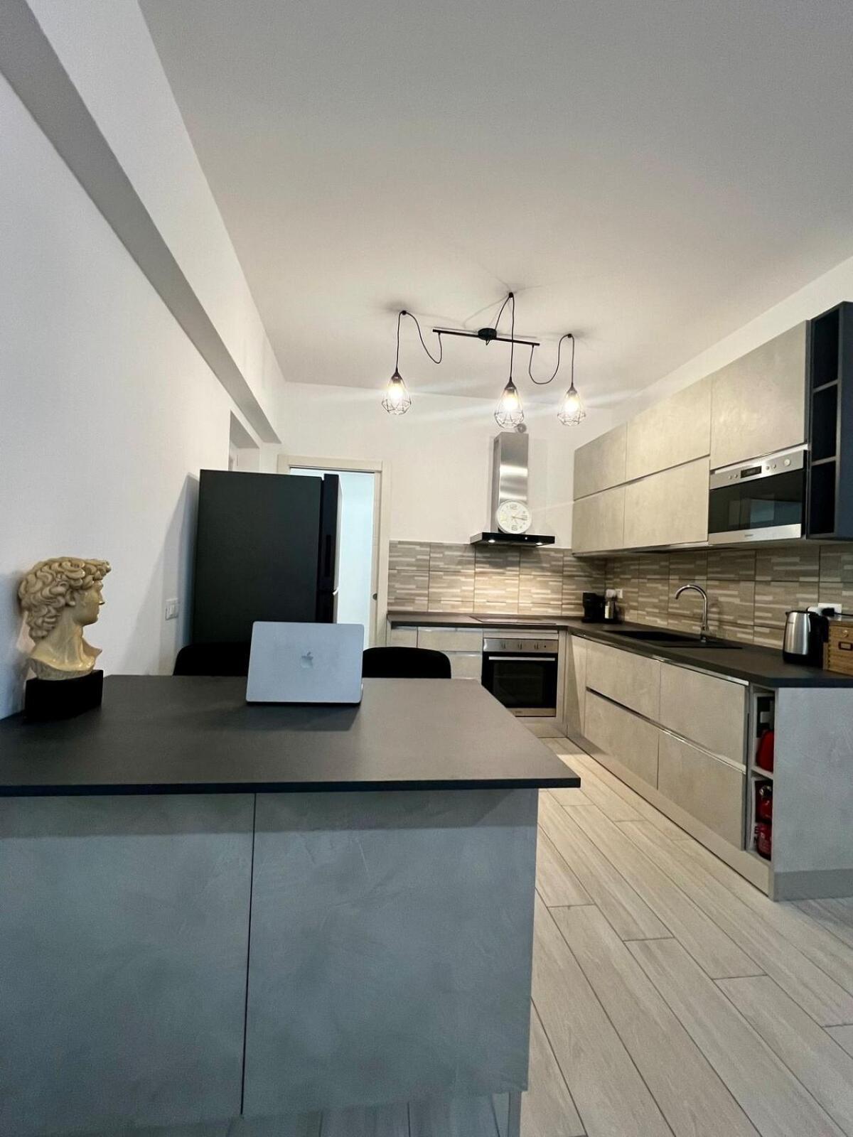 Elegant & Spacious 2br 2ba Unit With Private Patio Apartamento Roma