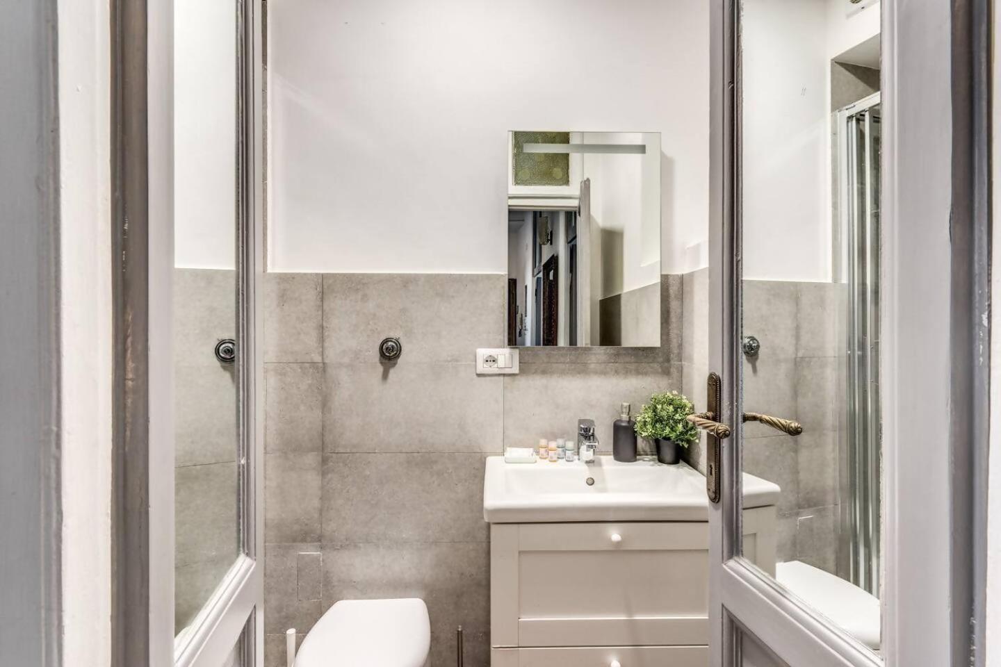 Lovely Renovated Flat By Vatican * Roma