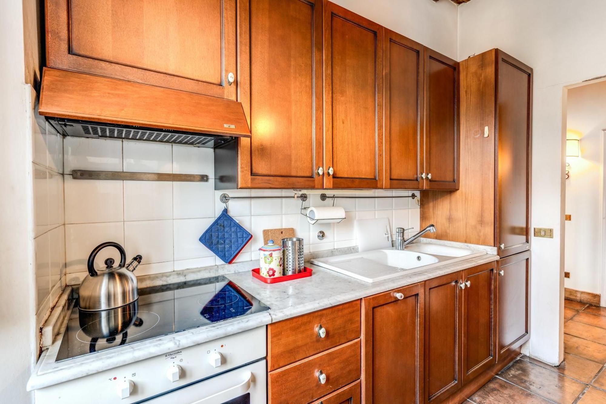 Apartment Flat With Lovely Views Near Piazza Navona *