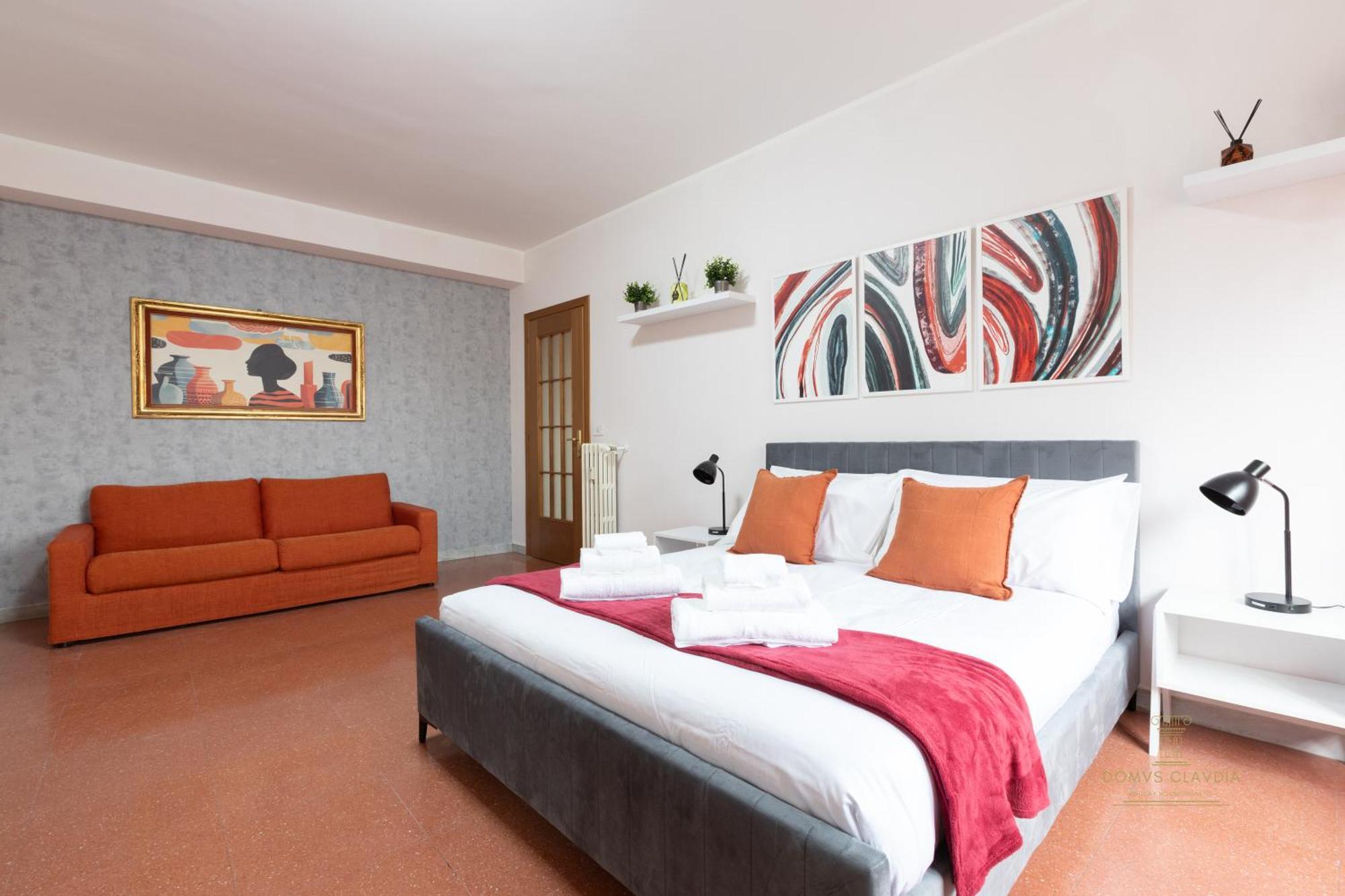 Domvs Clavdia - Metro Station, 8 Min To Center, Roma, 6pax, A-c Appartamento Roma