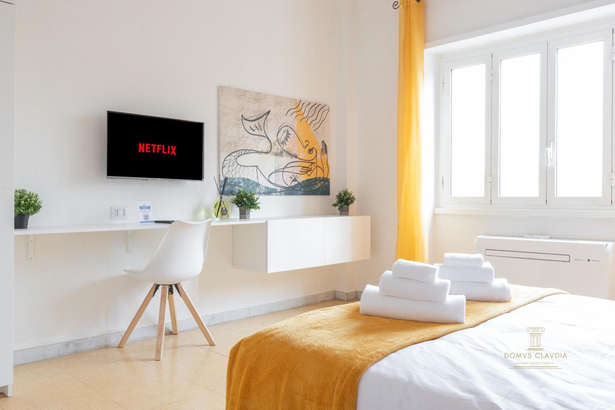 Appartamento Domvs Clavdia - Metro Station, 8 Min To Center, Roma, 6pax, A-c