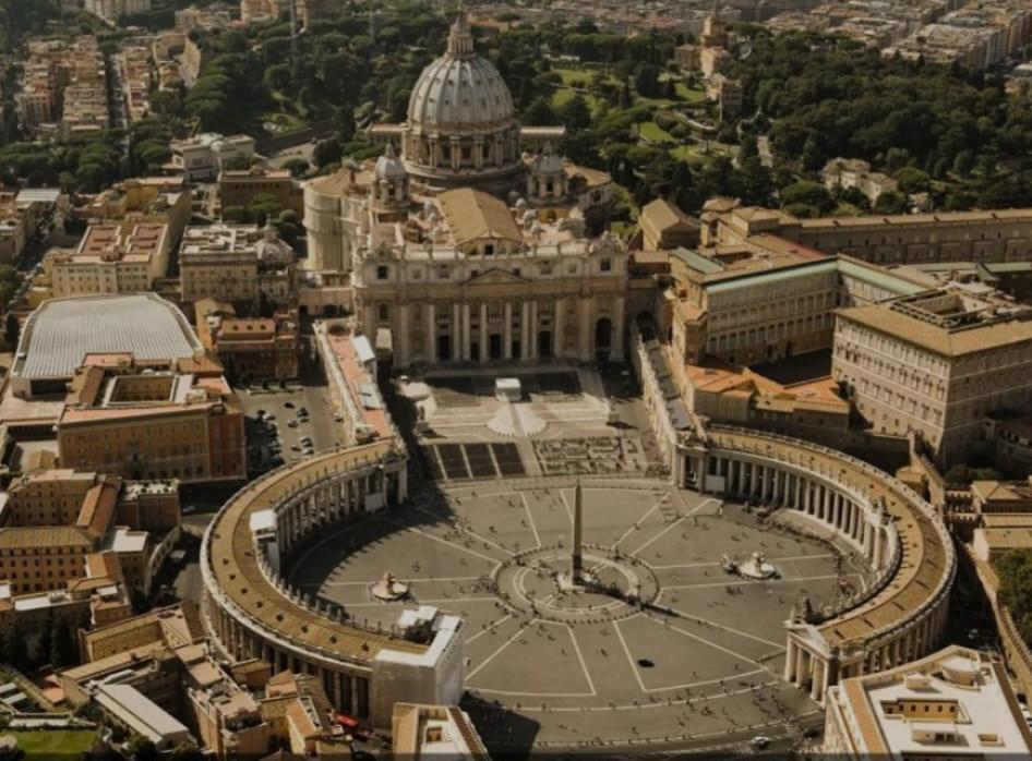 Saint Peter & Giulio Cesare * Roma