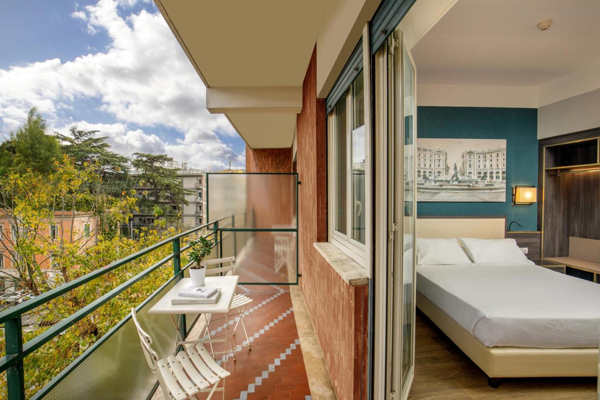 Hotel Santa Costanza By Omnia 4*