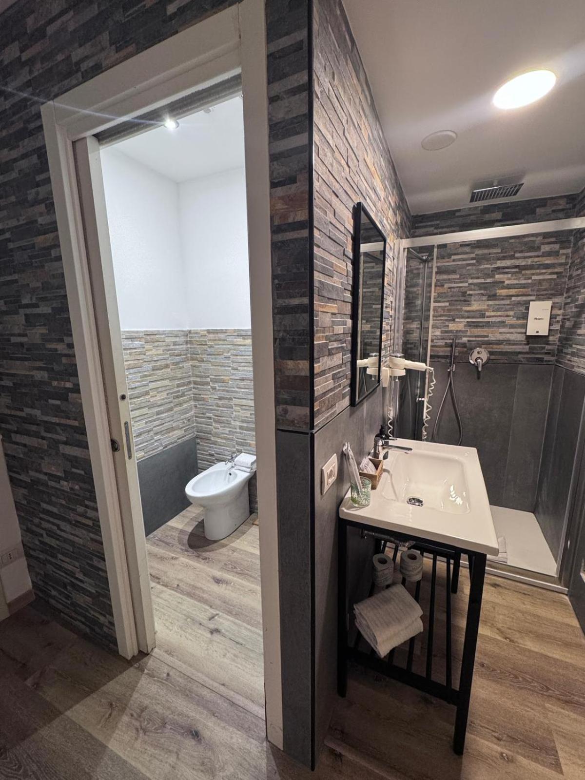 Irooms Campo Dei Fiori Gasthof