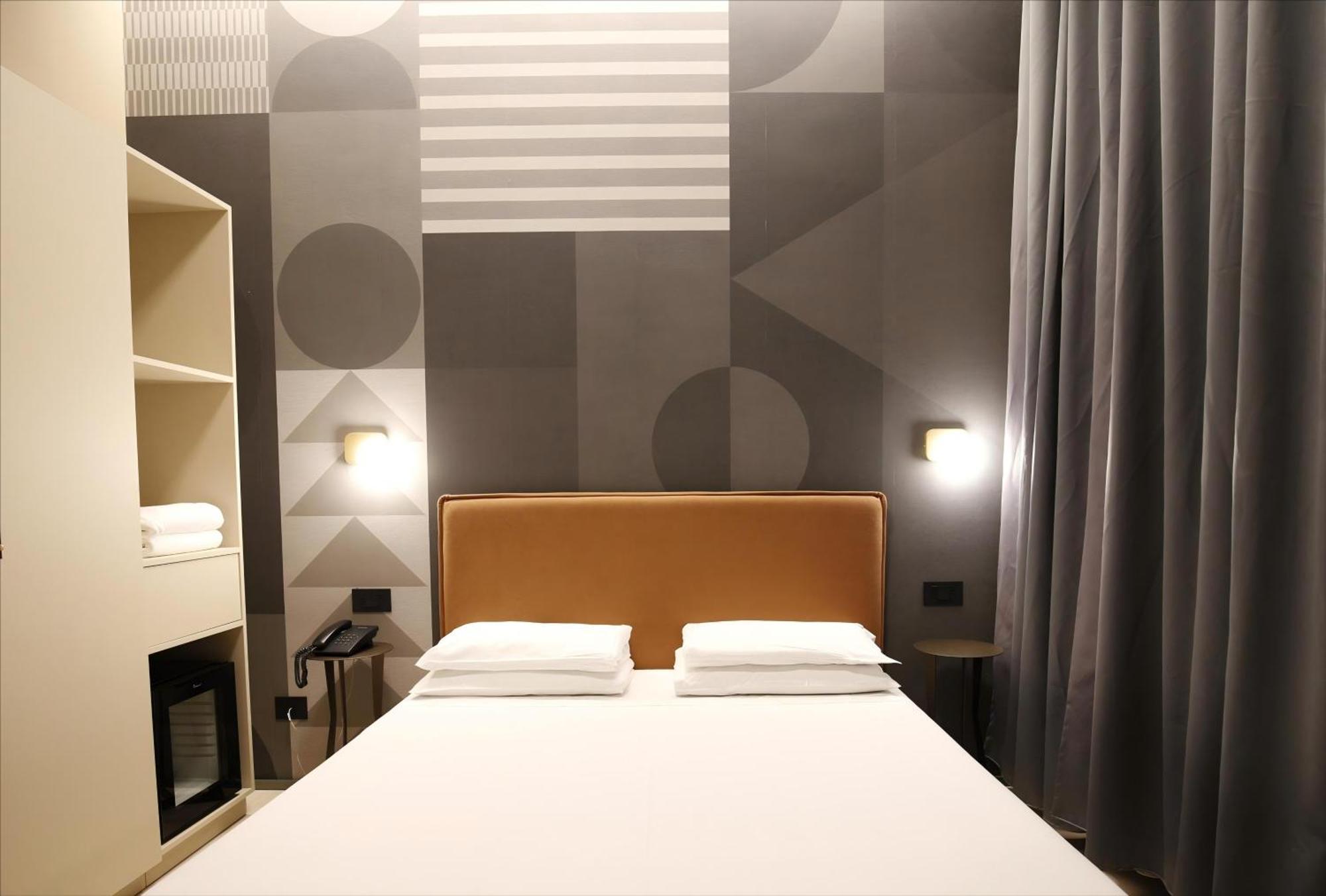 The B Place Hotel