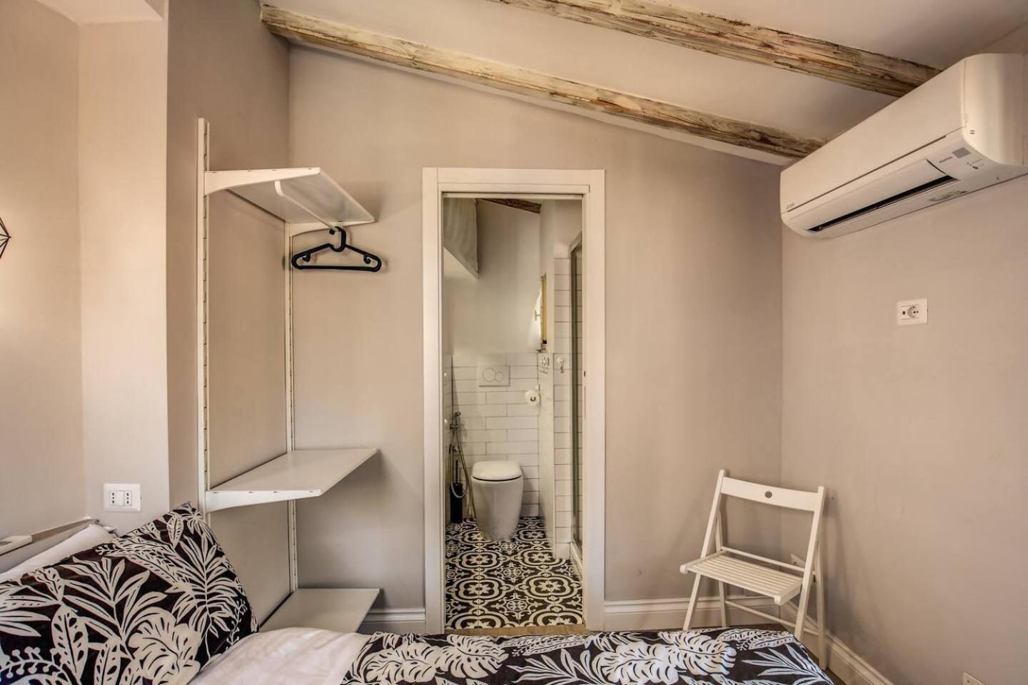 Attic With Terrace By Trevi Fountain Apartamento *