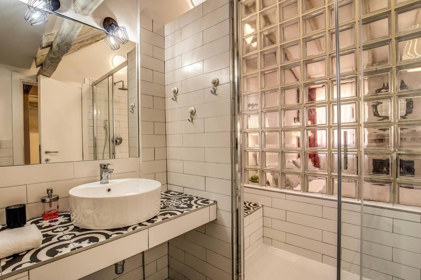 Apartamento Attic With Terrace By Trevi Fountain Roma