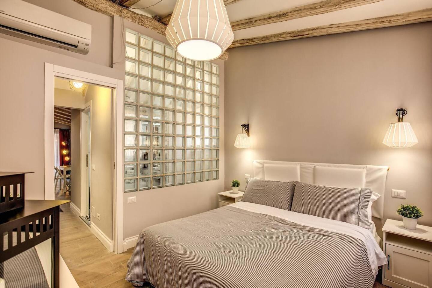 Attic With Terrace By Trevi Fountain Apartamento *