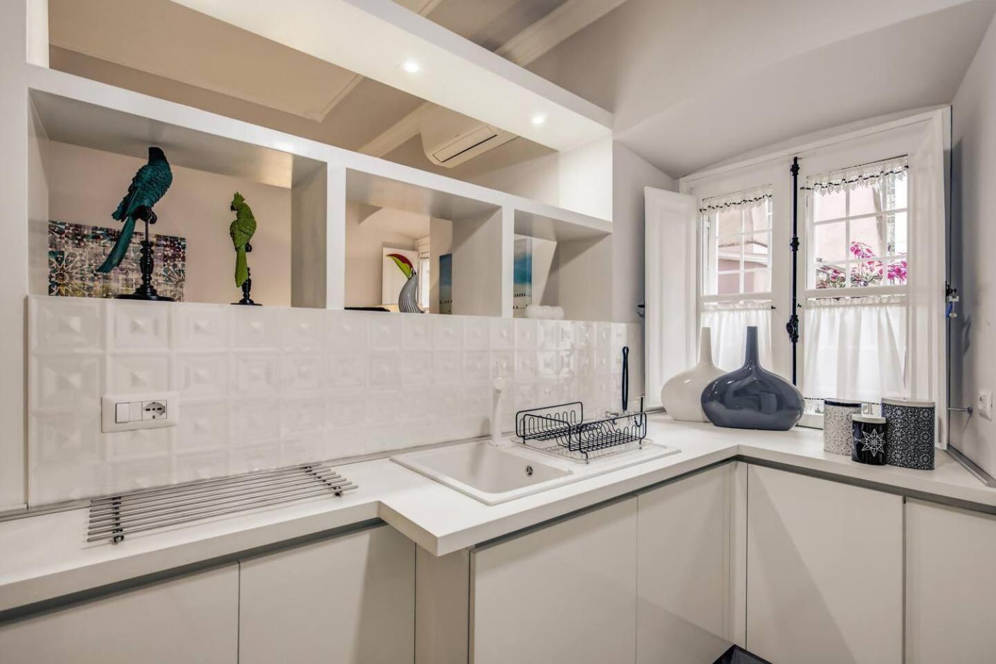 Flat With Terrace By Vatican * Rome