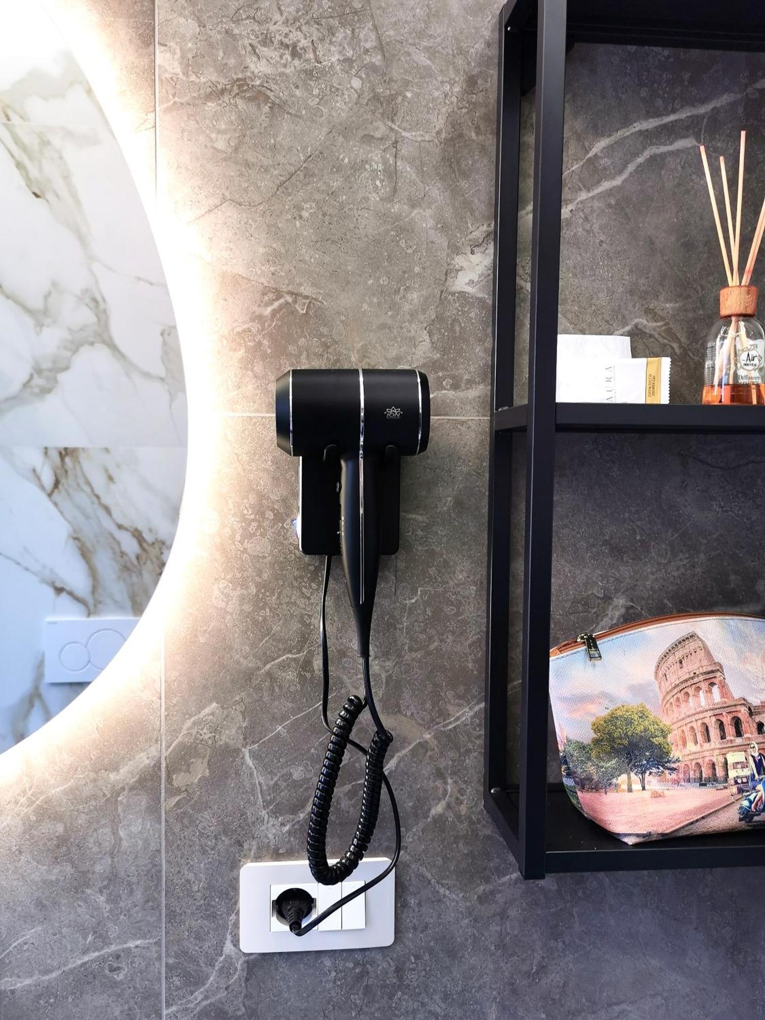 Simposio - Luxury * Roma