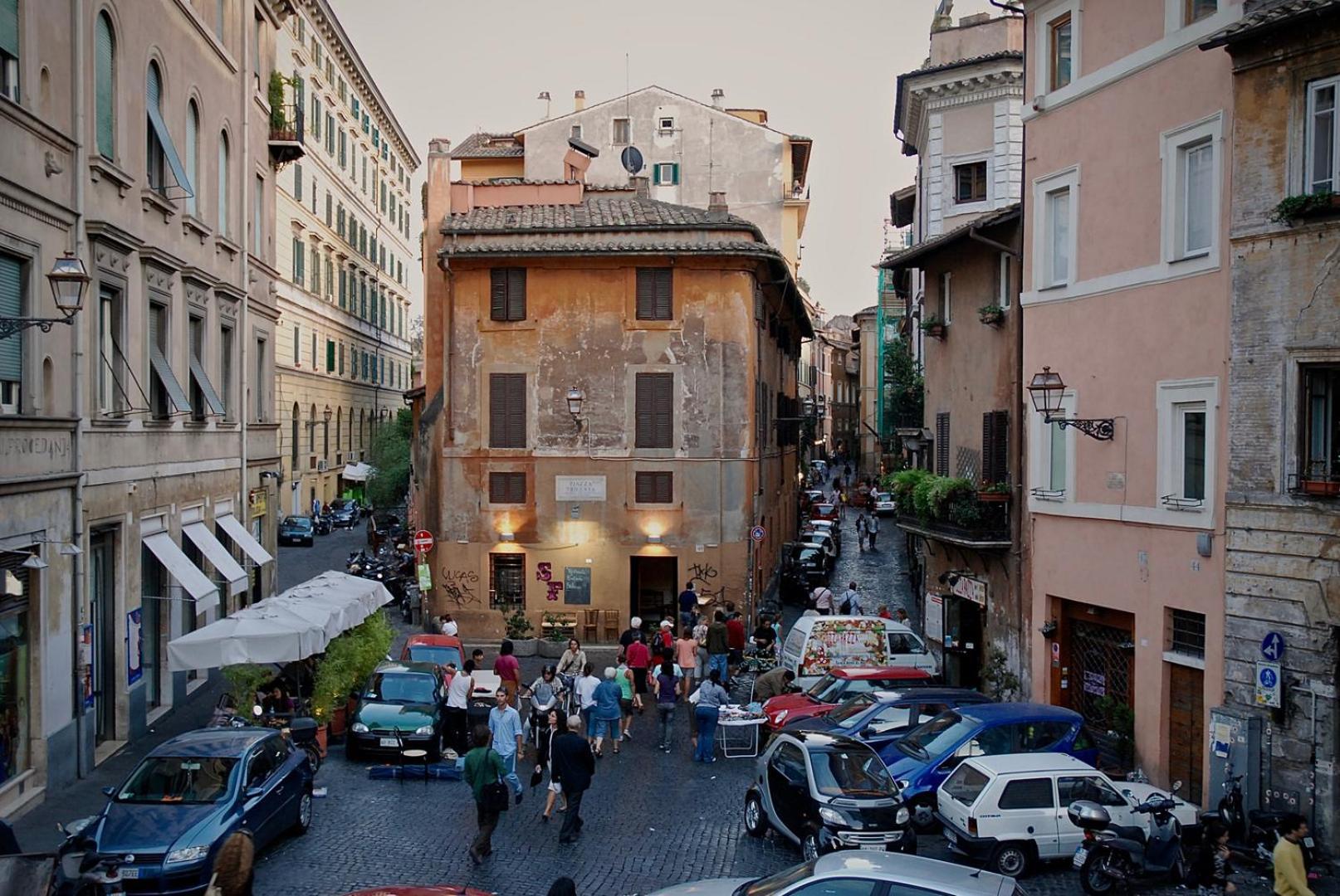 Fissa Dimora Roma