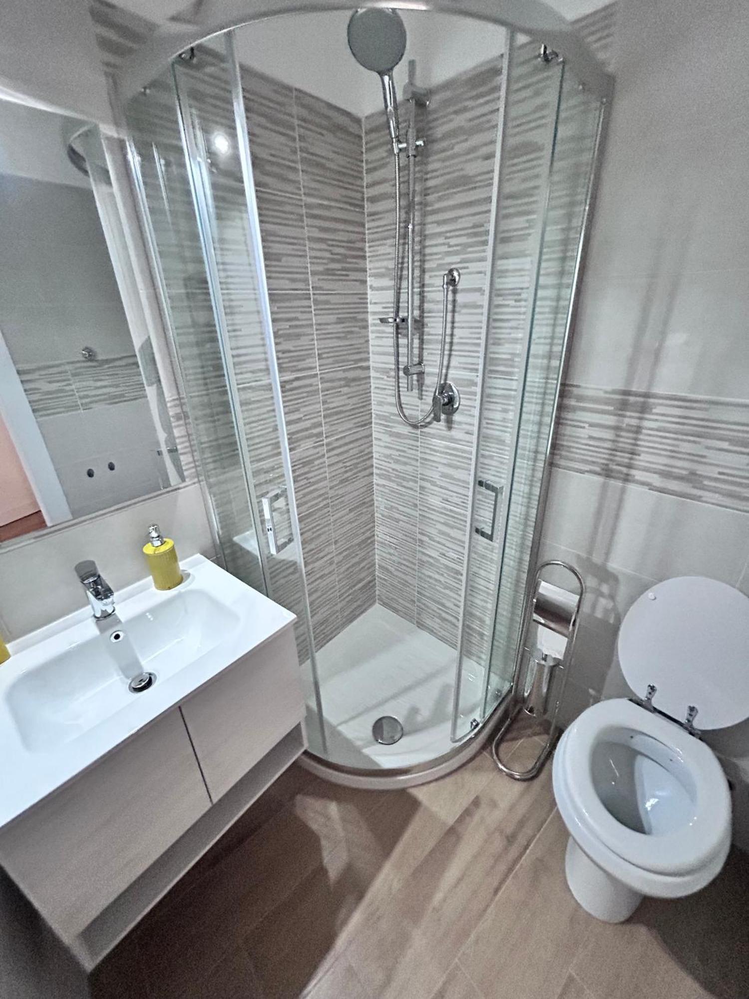 Realty Company Crescenzi Apartamento *