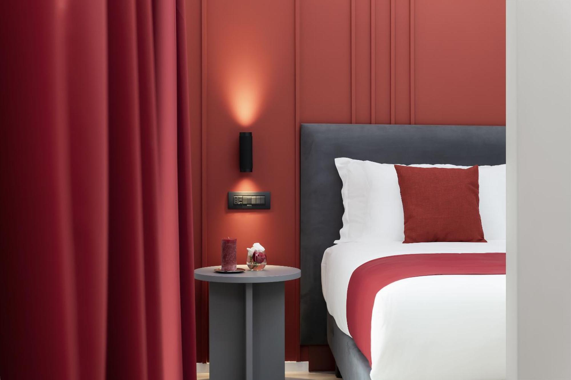 St Peter Twelve Bed & Breakfast Roma