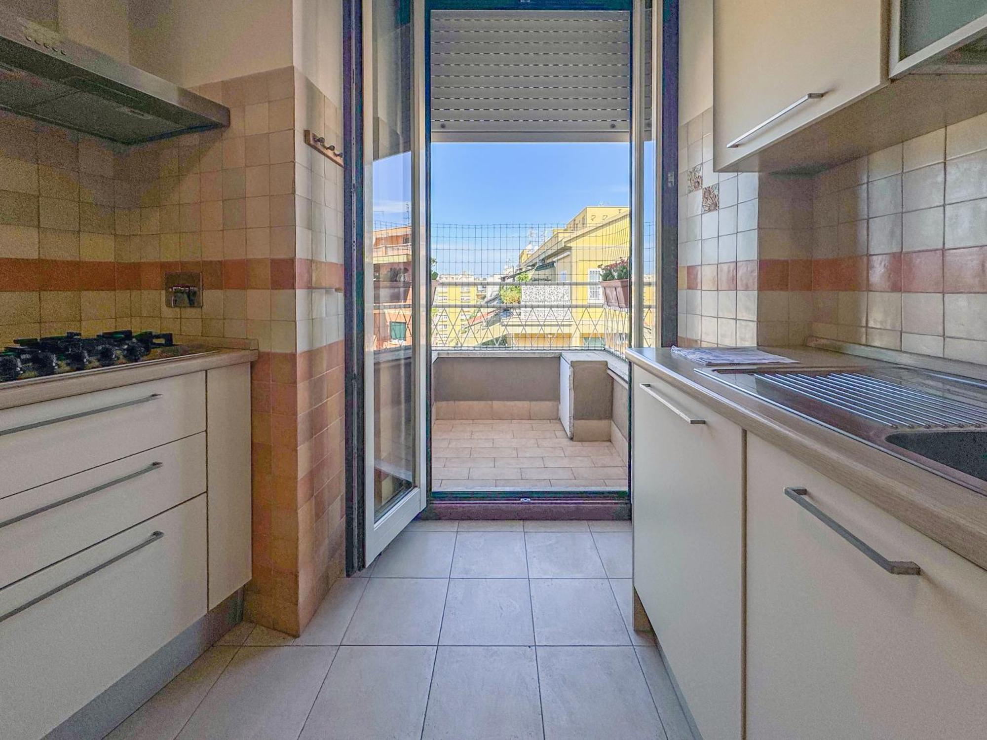 Escher's Penthouse On Nomentana * Roma