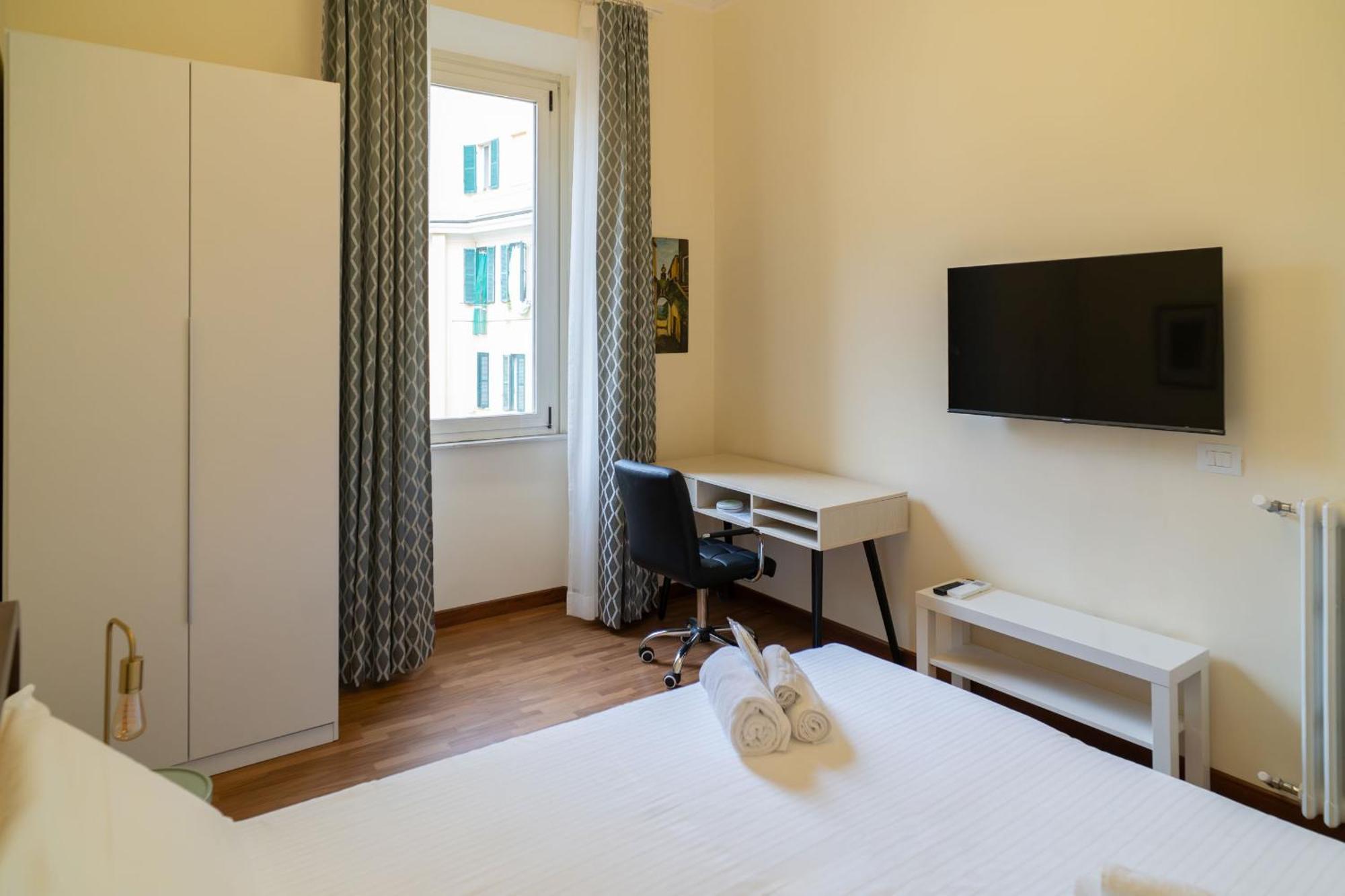 Ampio A 500 Mt Dai Musei Vaticani * Roma