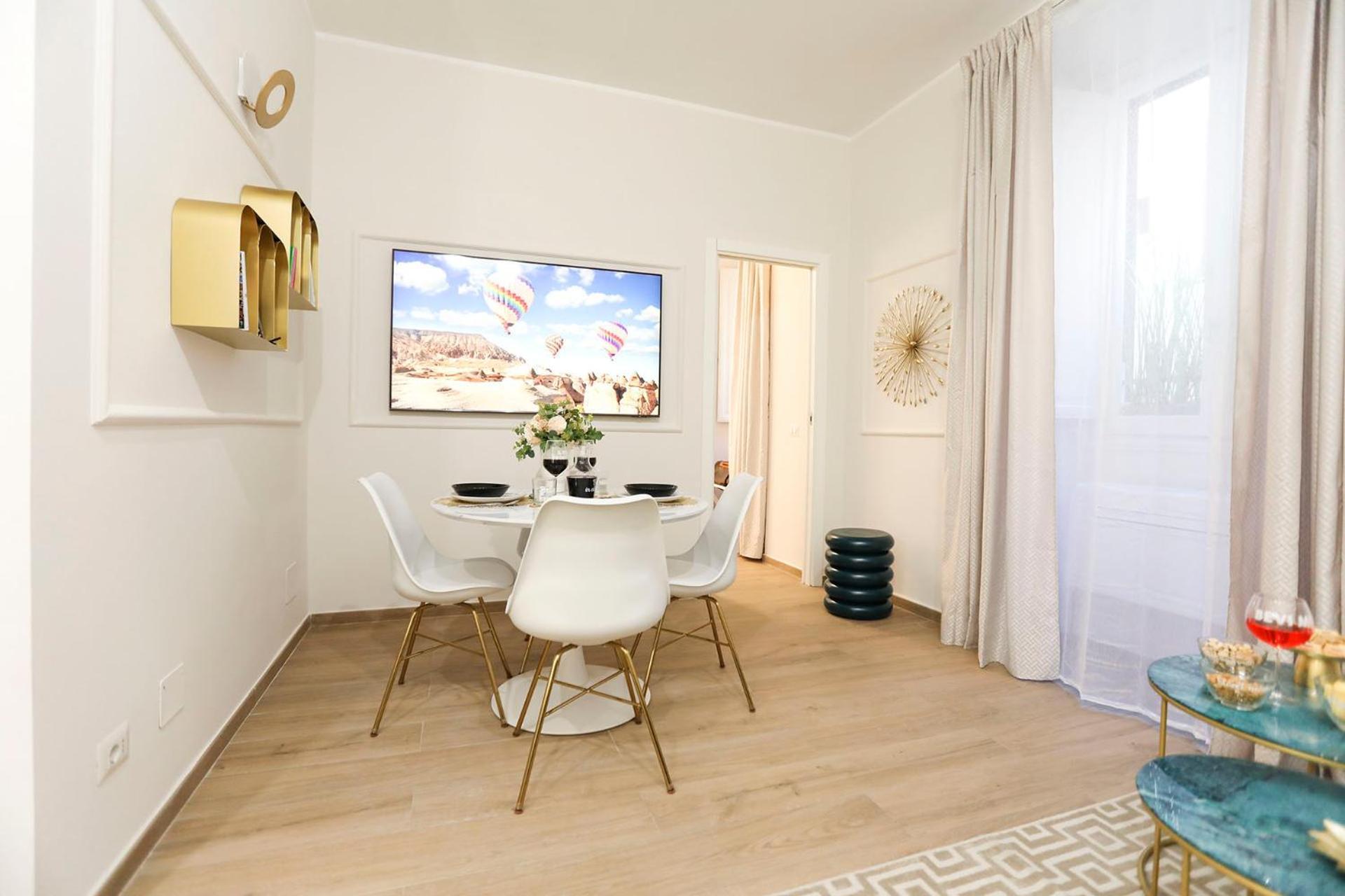 Lady A In Rome- Luxury * Roma