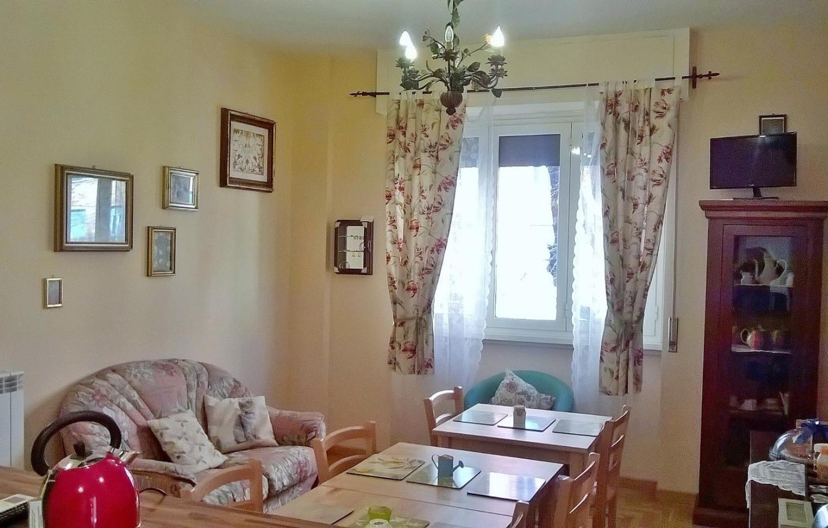 Grande Casa Con Terrazzo Roma