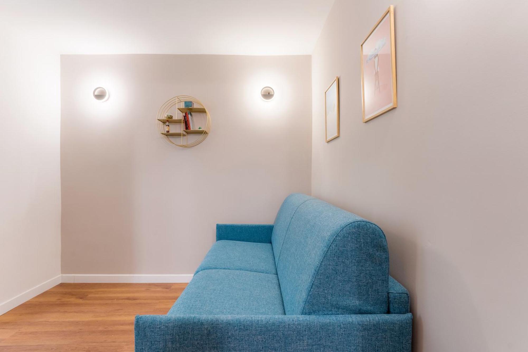 Villafranca Loft, Modern Nearby The Station Apartment Rom