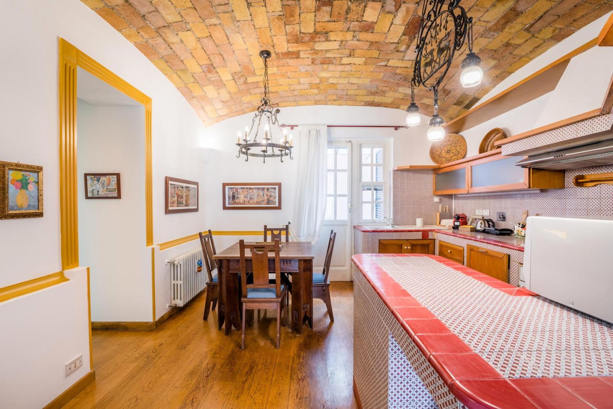 Apartamento The British Corner, Cozy Loft With Garden 10 Min From Center