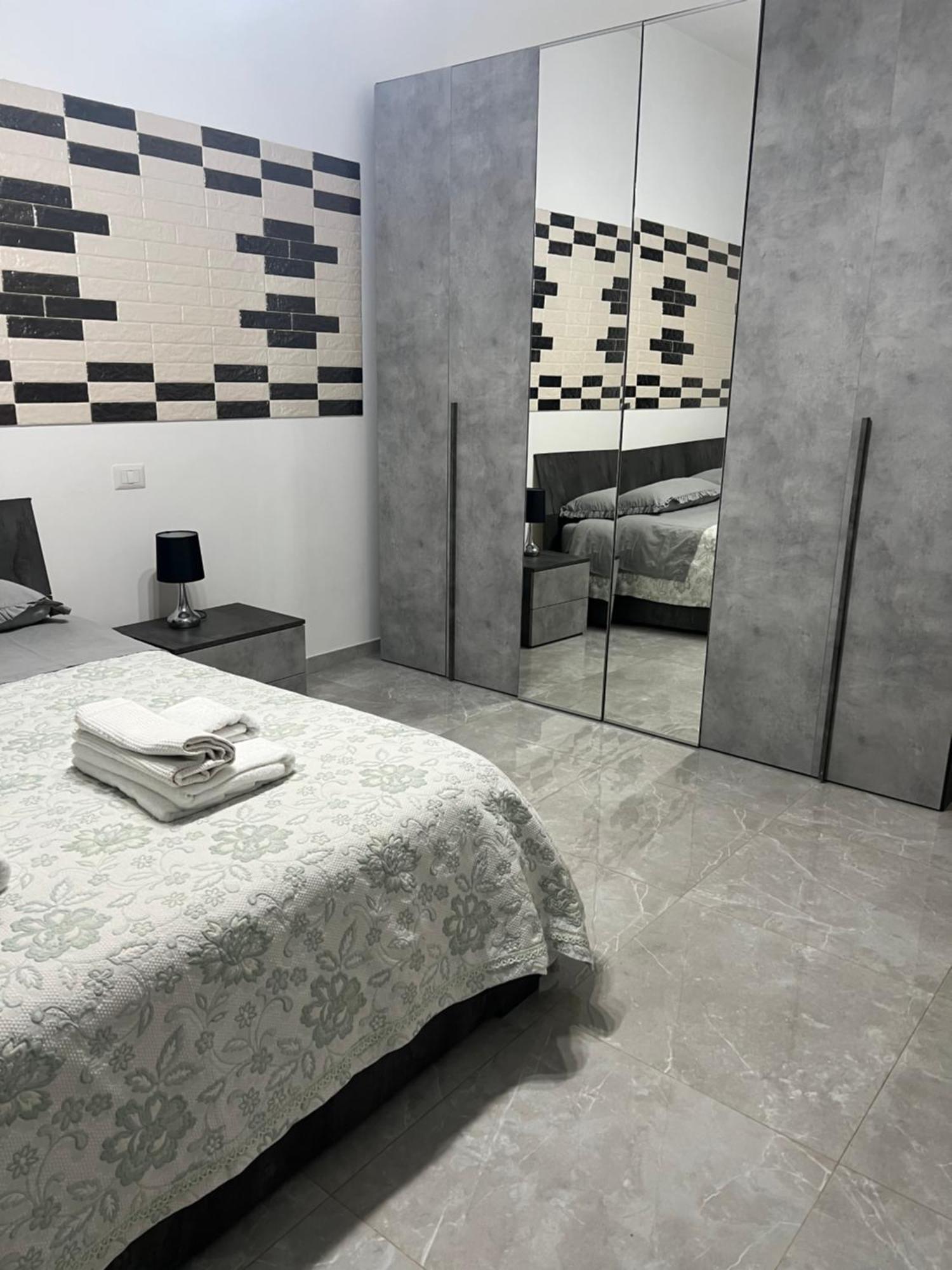 Apartment Candia House *