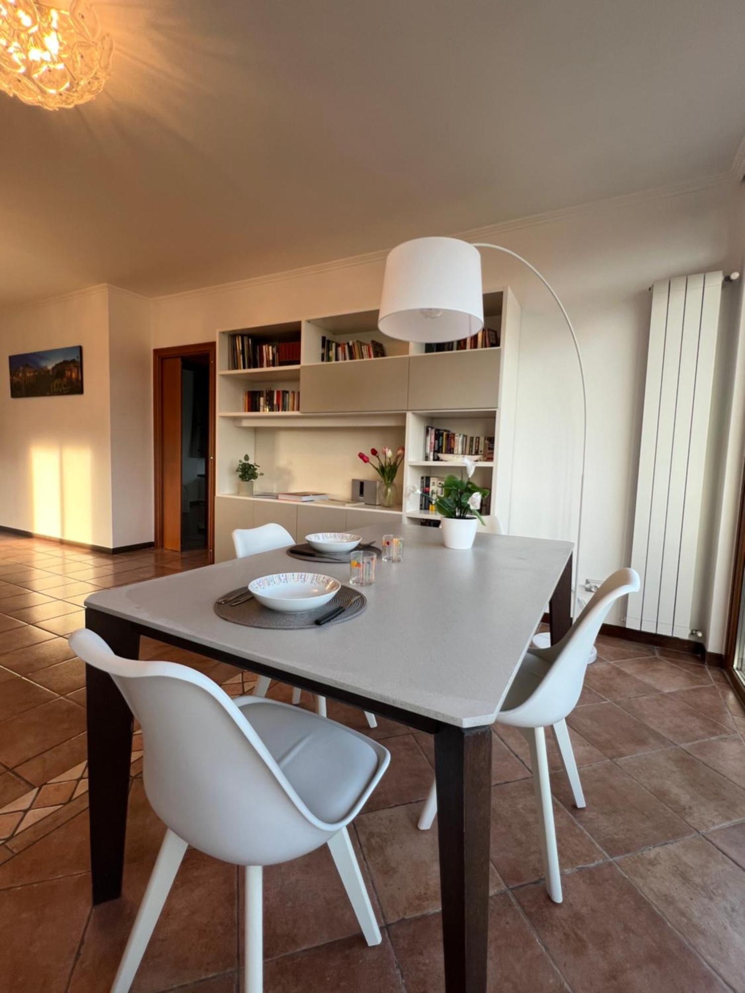 La Casa Del Tomo * Roma