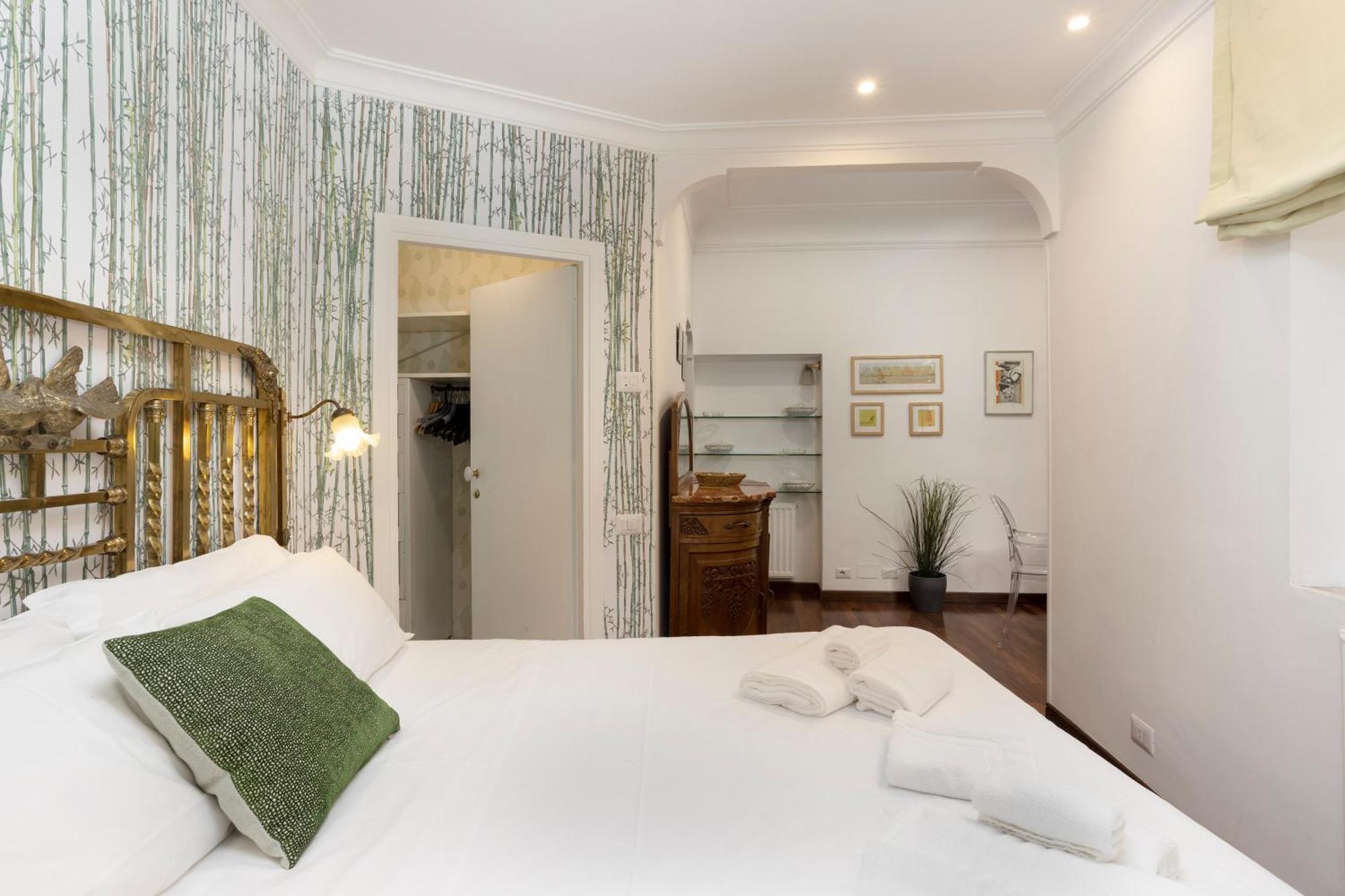 Cozy Gambero Roma