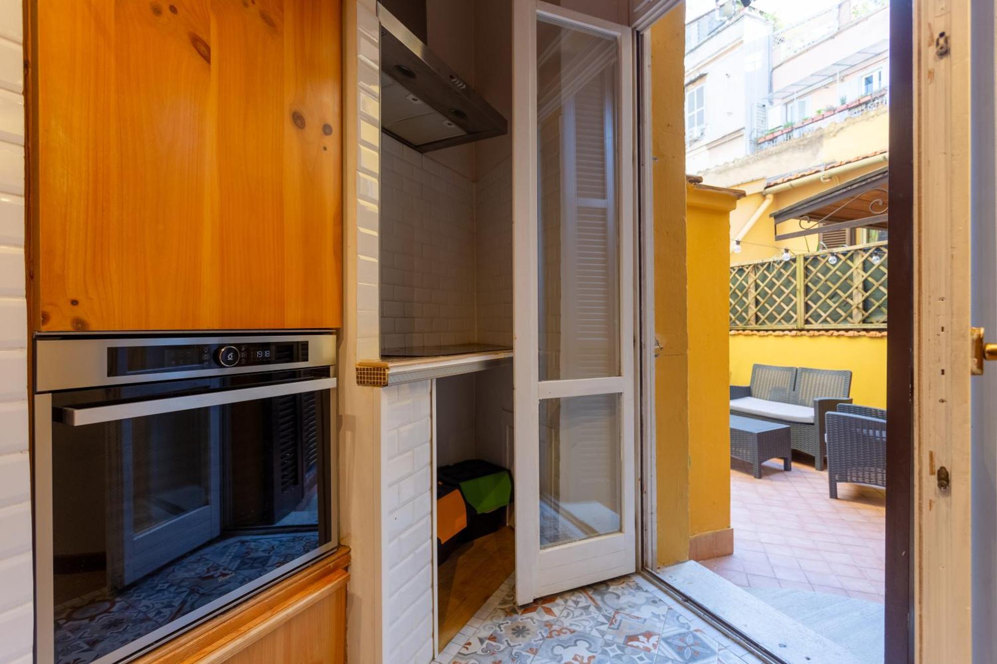 Apartamento Oliviero - Colosseo With Terrace Roma