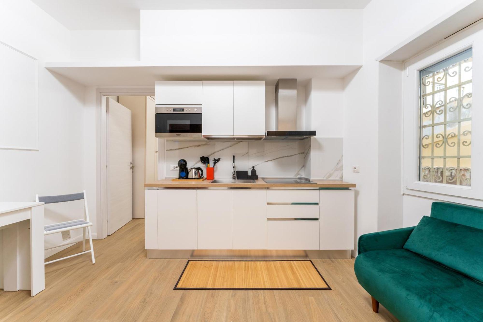 Emerald Suite, Elegant Flat In San Giovanni Area * Roma