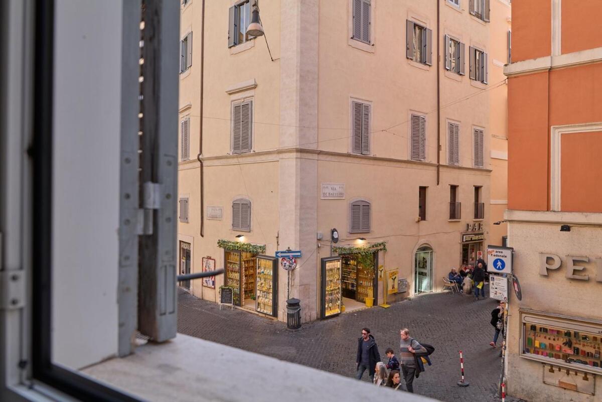Piazza Cancelleria * Roma