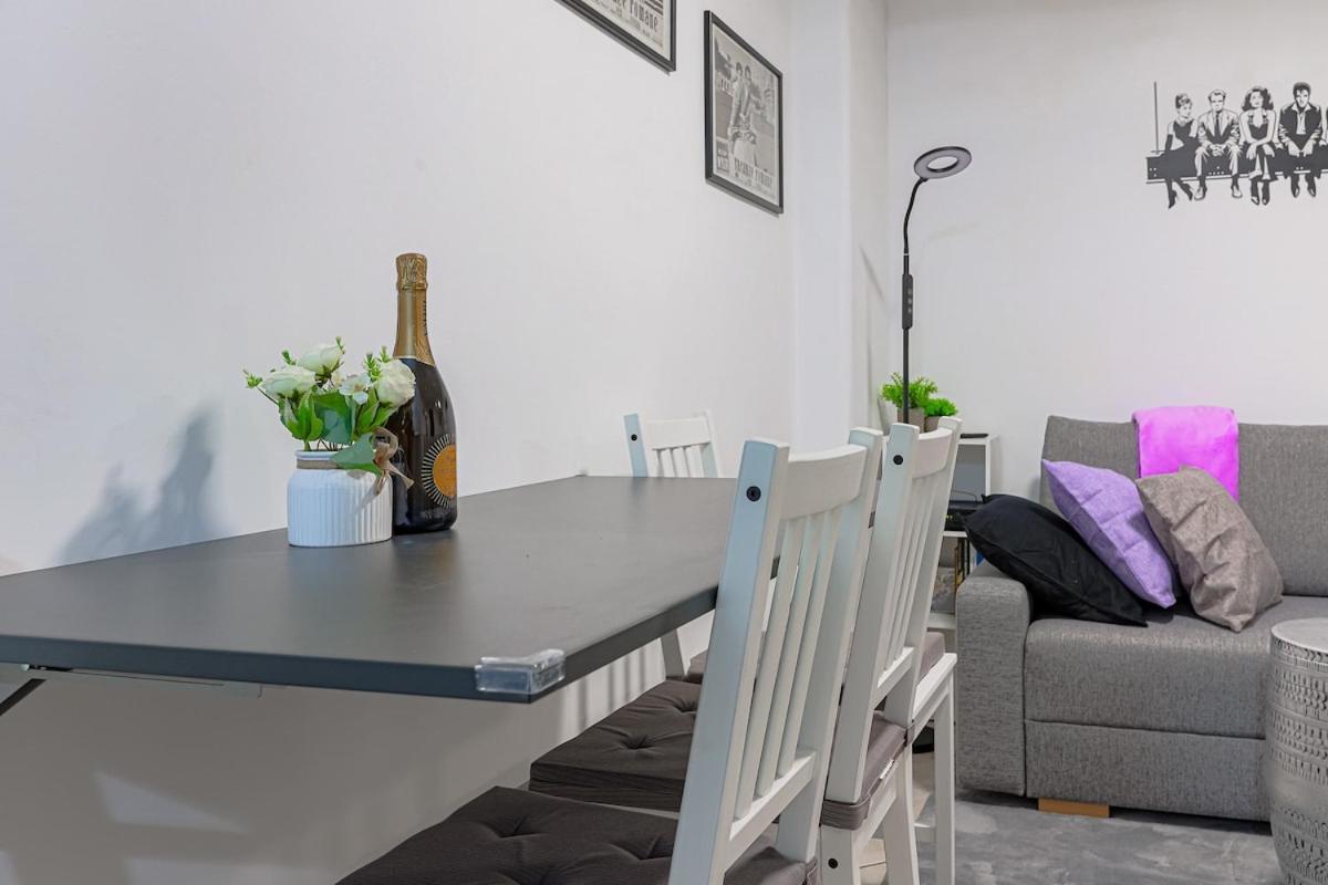 Cosy Close To Metro San Paolo * Roma