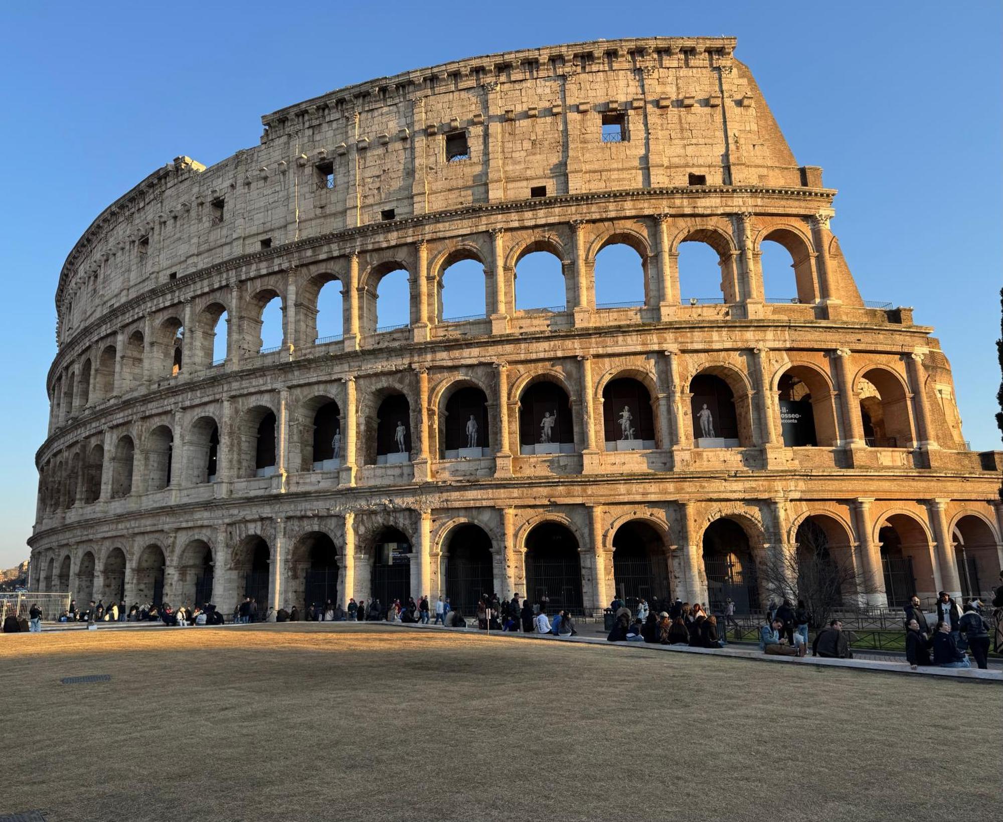 Jovialis - Roma