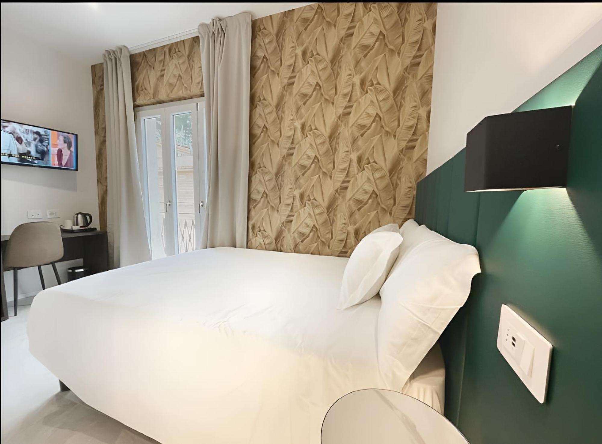 Cassia Collection * Roma