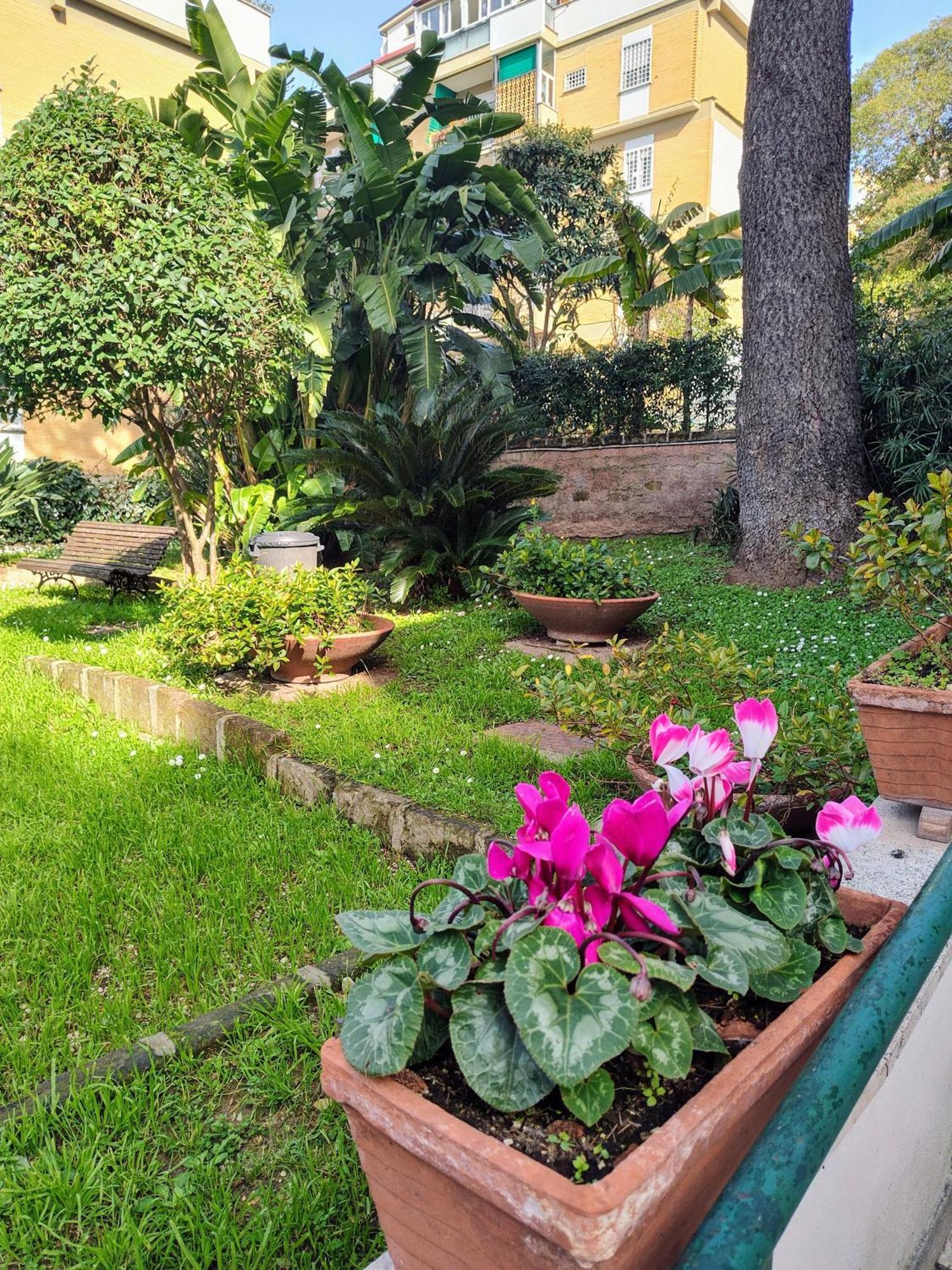 Appartamento Roma Apartment *