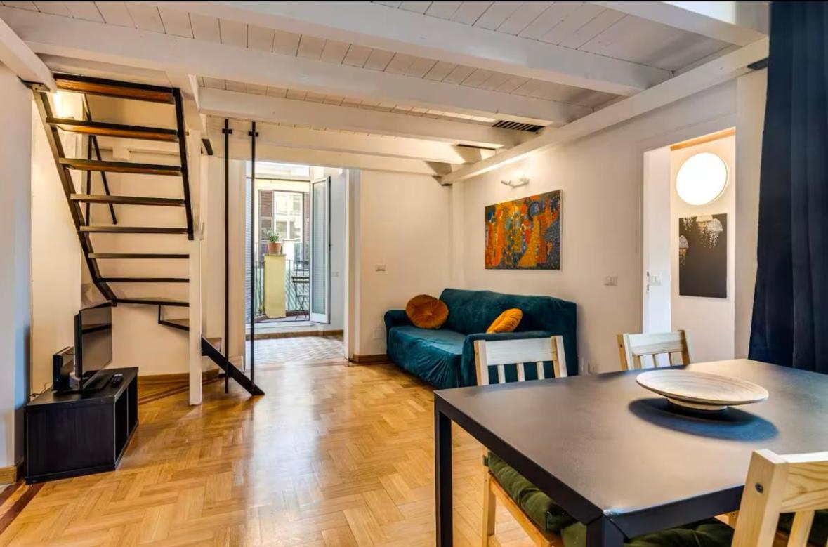 Colosseo House *