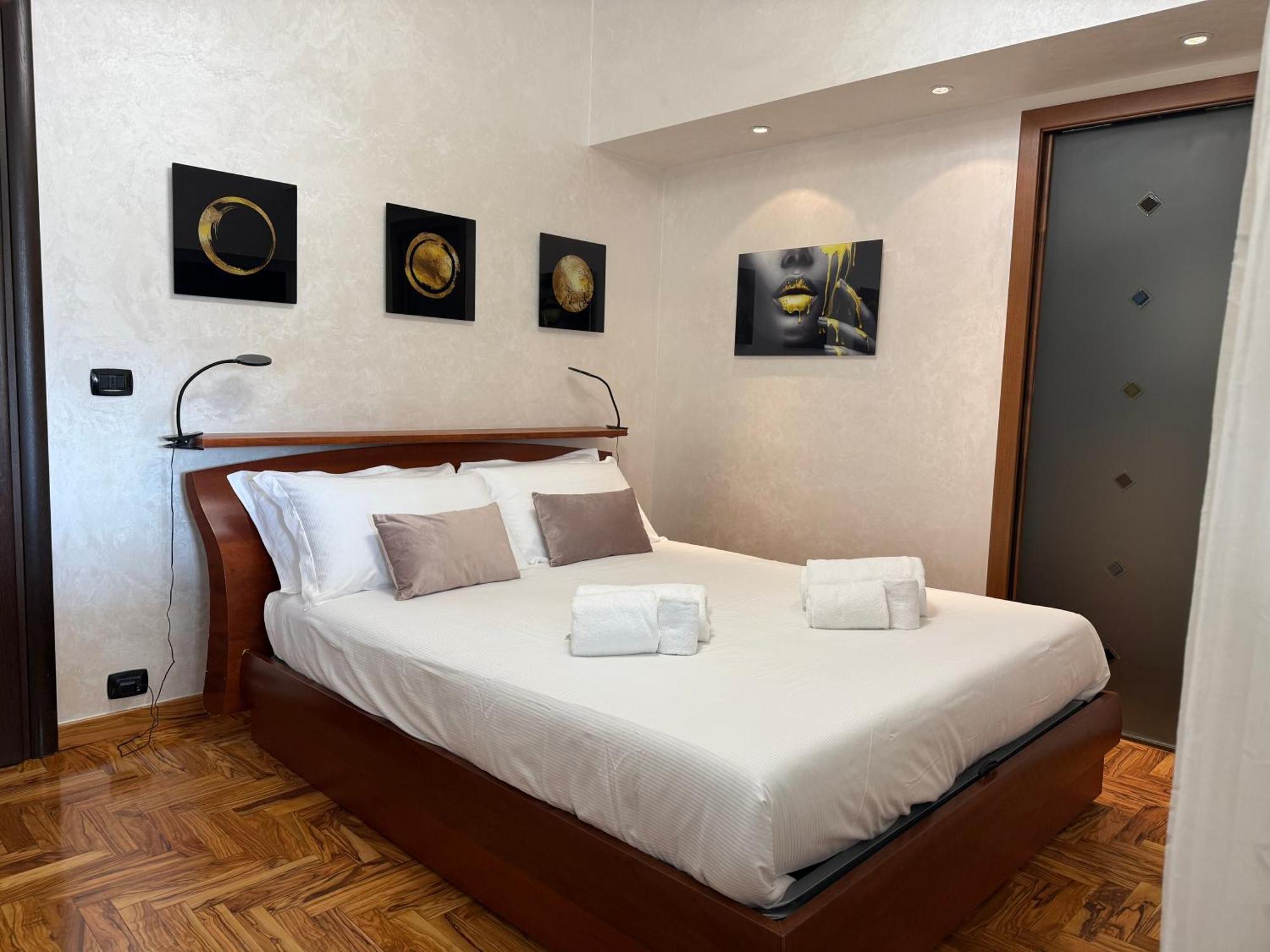 Luxury Av *