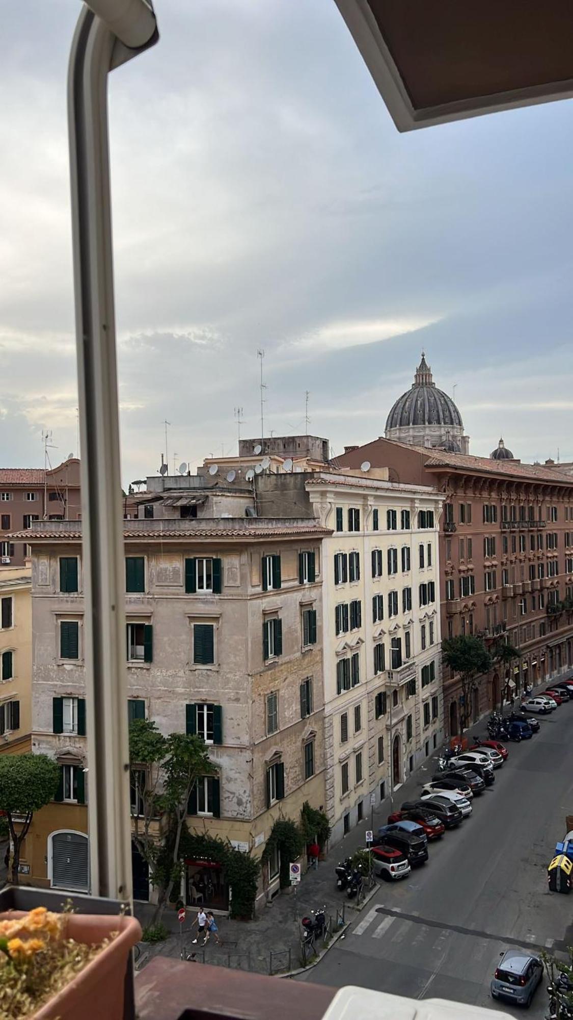 Apartamento S.pietro Elvira's Retro Roma
