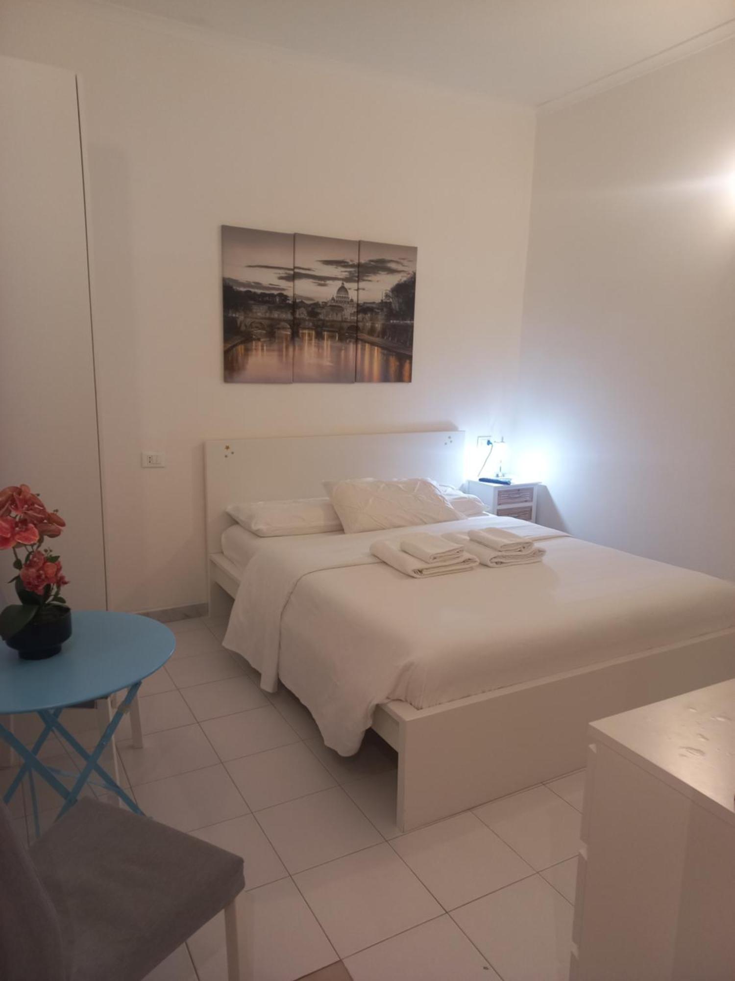 Appartamento Monolocale Con Terrazzino Roma