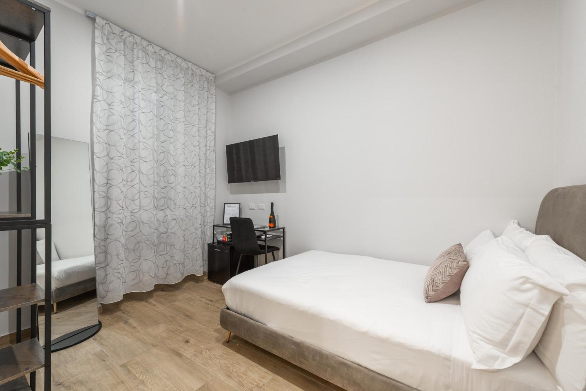 Ventuno Dei Luxury - San Giovanni Pensión