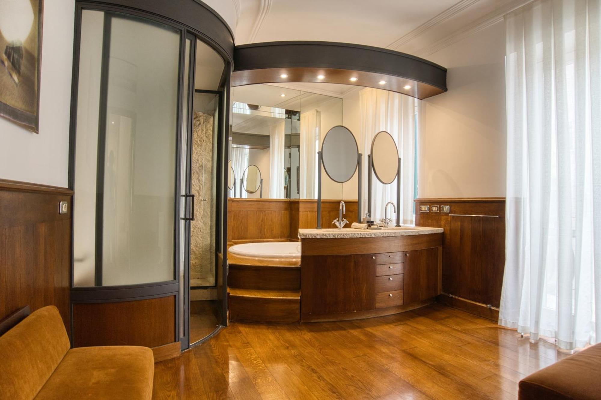 Orsoline Boutique - Position In Apartment