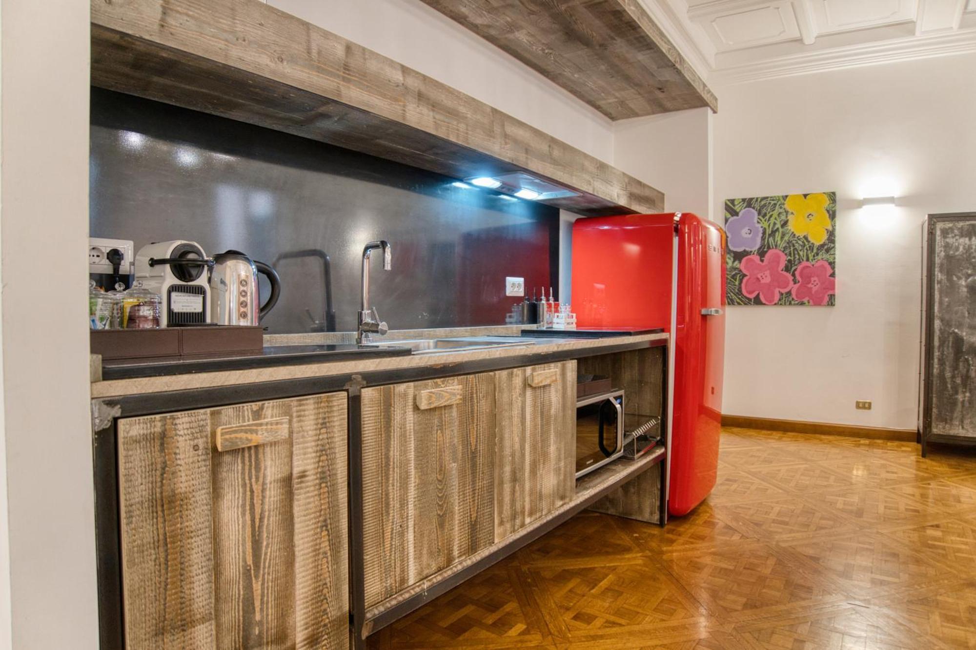Orsoline Boutique - Position In Rome