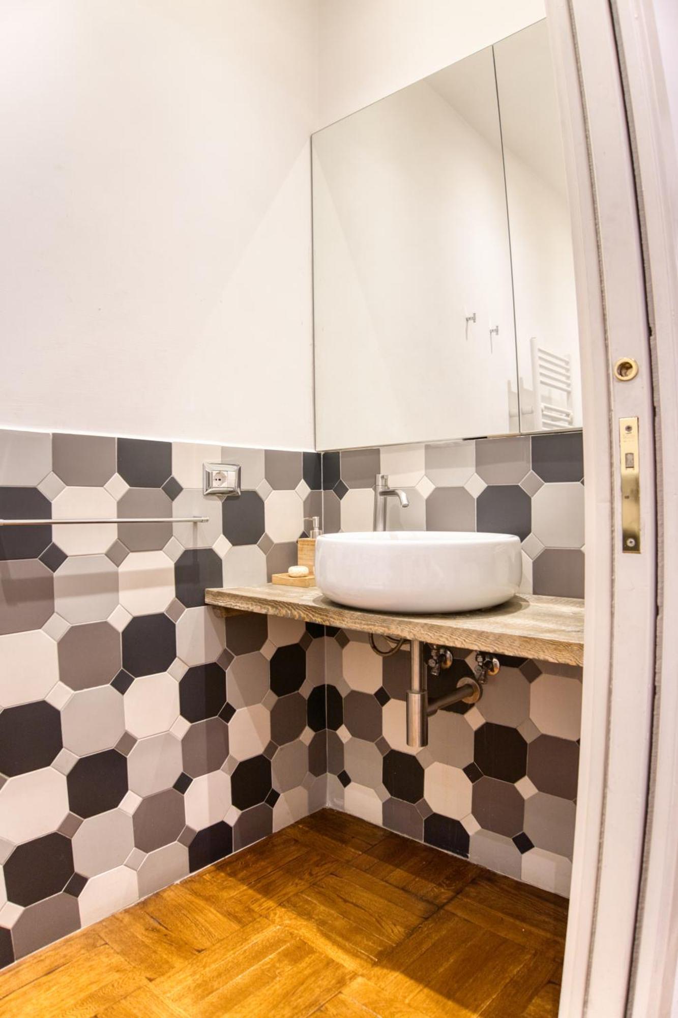 Apartment Orsoline Boutique - Position In *