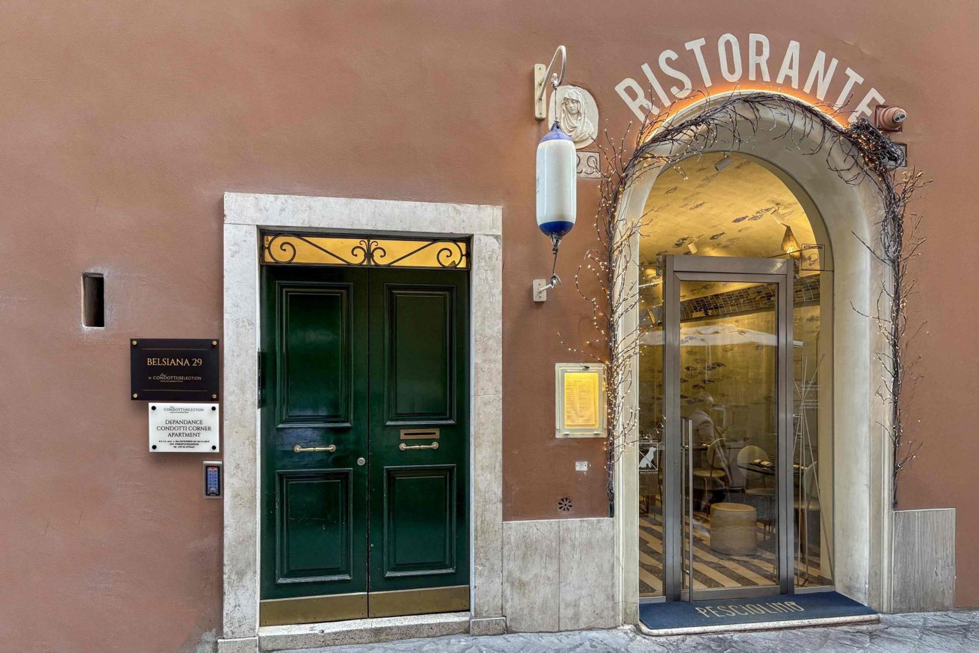 Condotti Boutique Hotel 4*